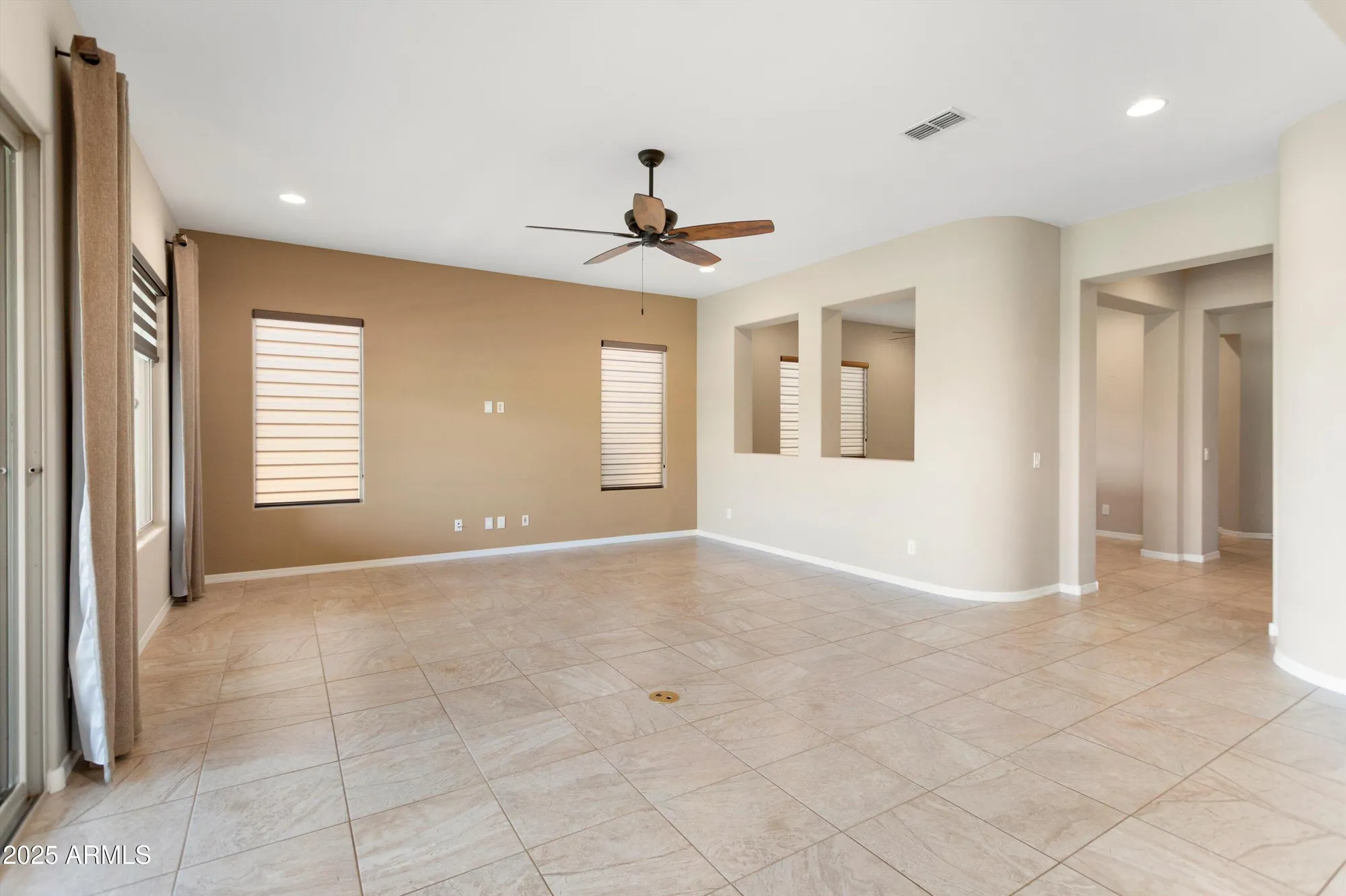 Property Slideshow image 23 of 79 | 26822 w oraibi dr, Buckeye, AZ, 85396