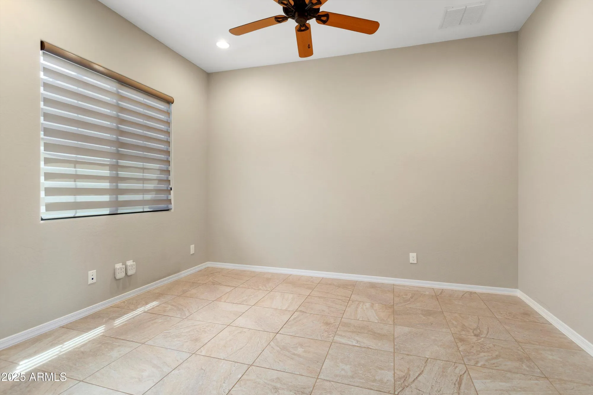 Property Slideshow image 18 of 79 | 26822 w oraibi dr, Buckeye, AZ, 85396