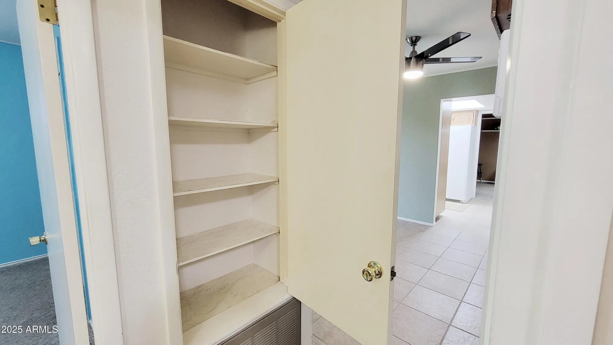 Property Slideshow image 23 of 48 | 650 n 65th way, Mesa, AZ, 85205