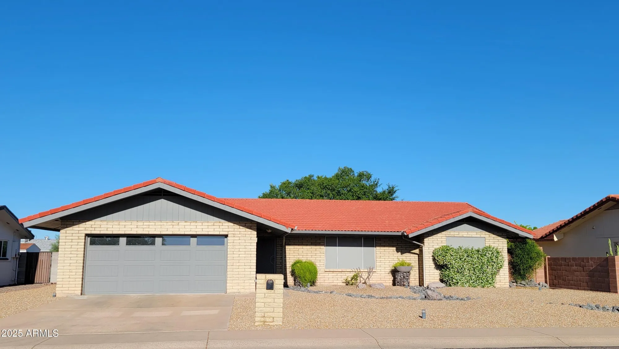 Property Slideshow image 1 of 48 | 650 n 65th way, Mesa, AZ, 85205