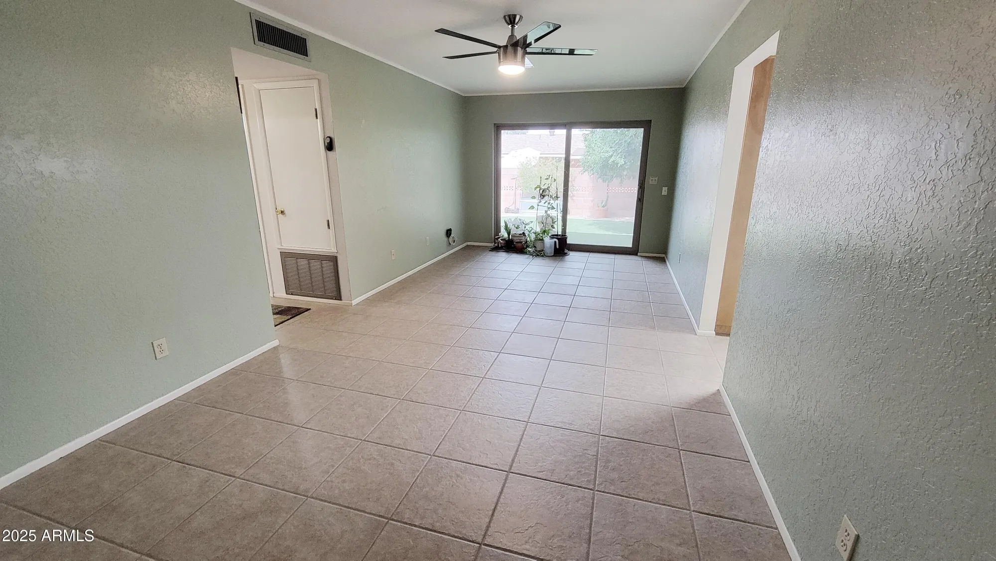 Property Slideshow image 5 of 48 | 650 n 65th way, Mesa, AZ, 85205