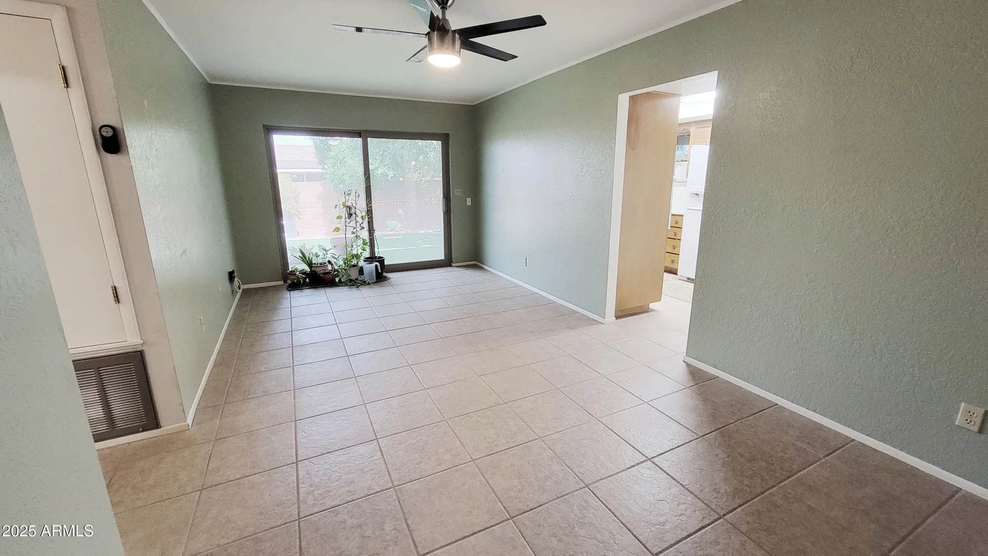 Property Slideshow image 8 of 48 | 650 n 65th way, Mesa, AZ, 85205