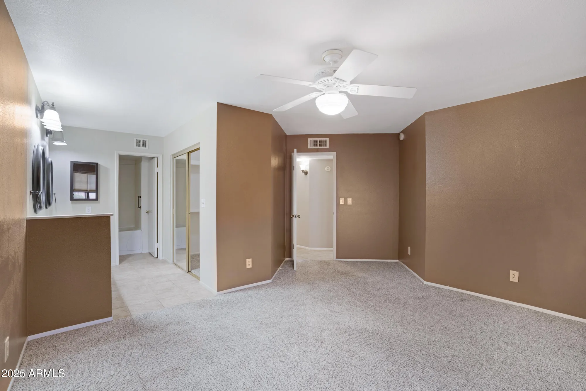 Property Slideshow image 23 of 45 | 4790 e navajo st, Phoenix, AZ, 85044