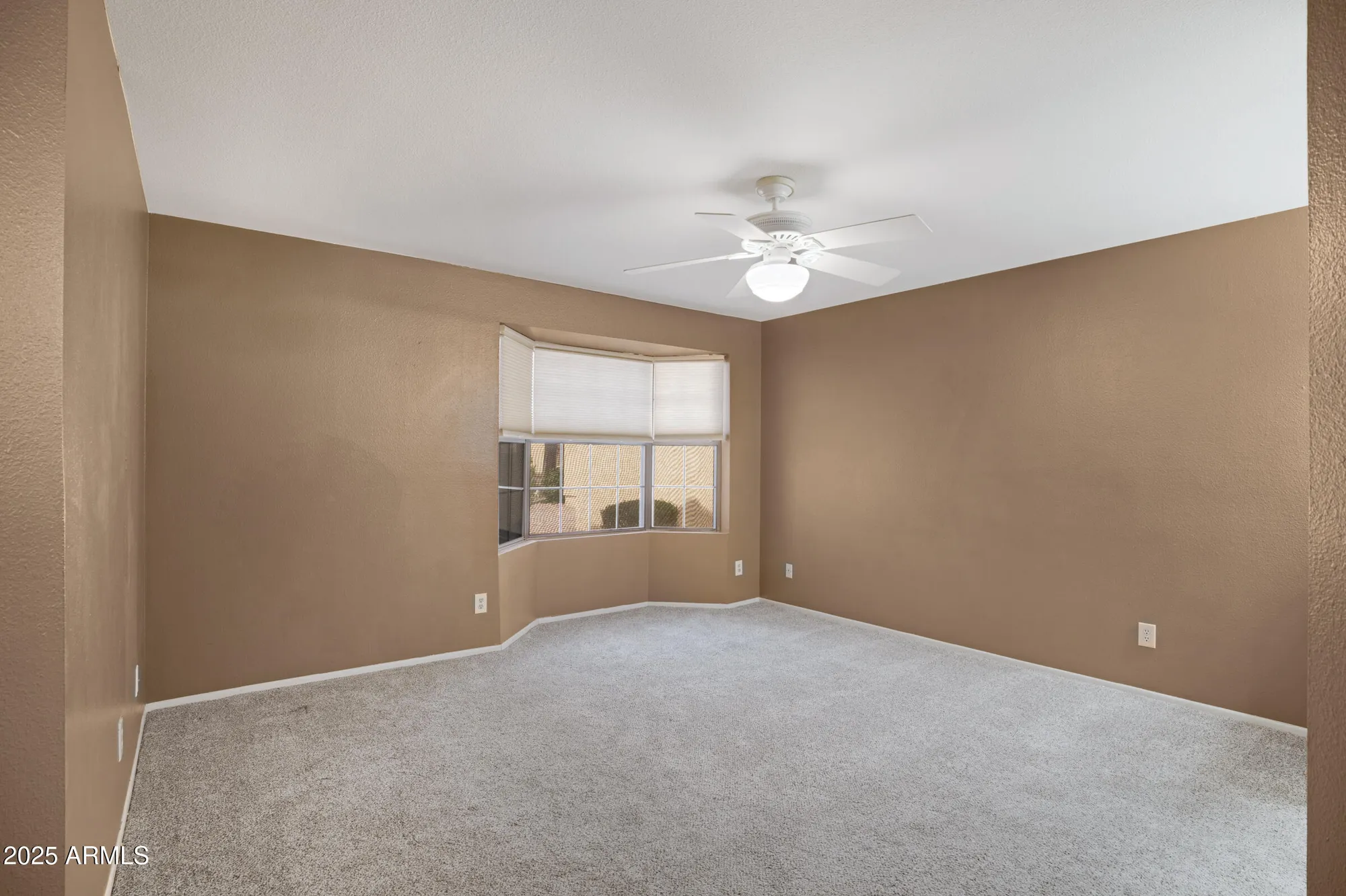 Property Slideshow image 22 of 45 | 4790 e navajo st, Phoenix, AZ, 85044