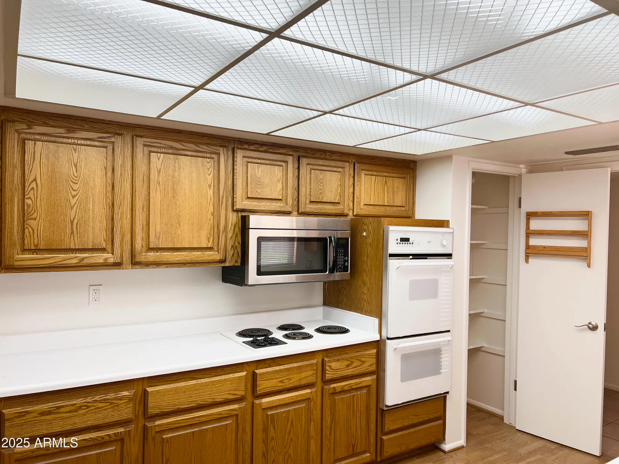 Property Slideshow image 6 of 28 | 10509 w tropicana cir, Sun City, AZ, 85351