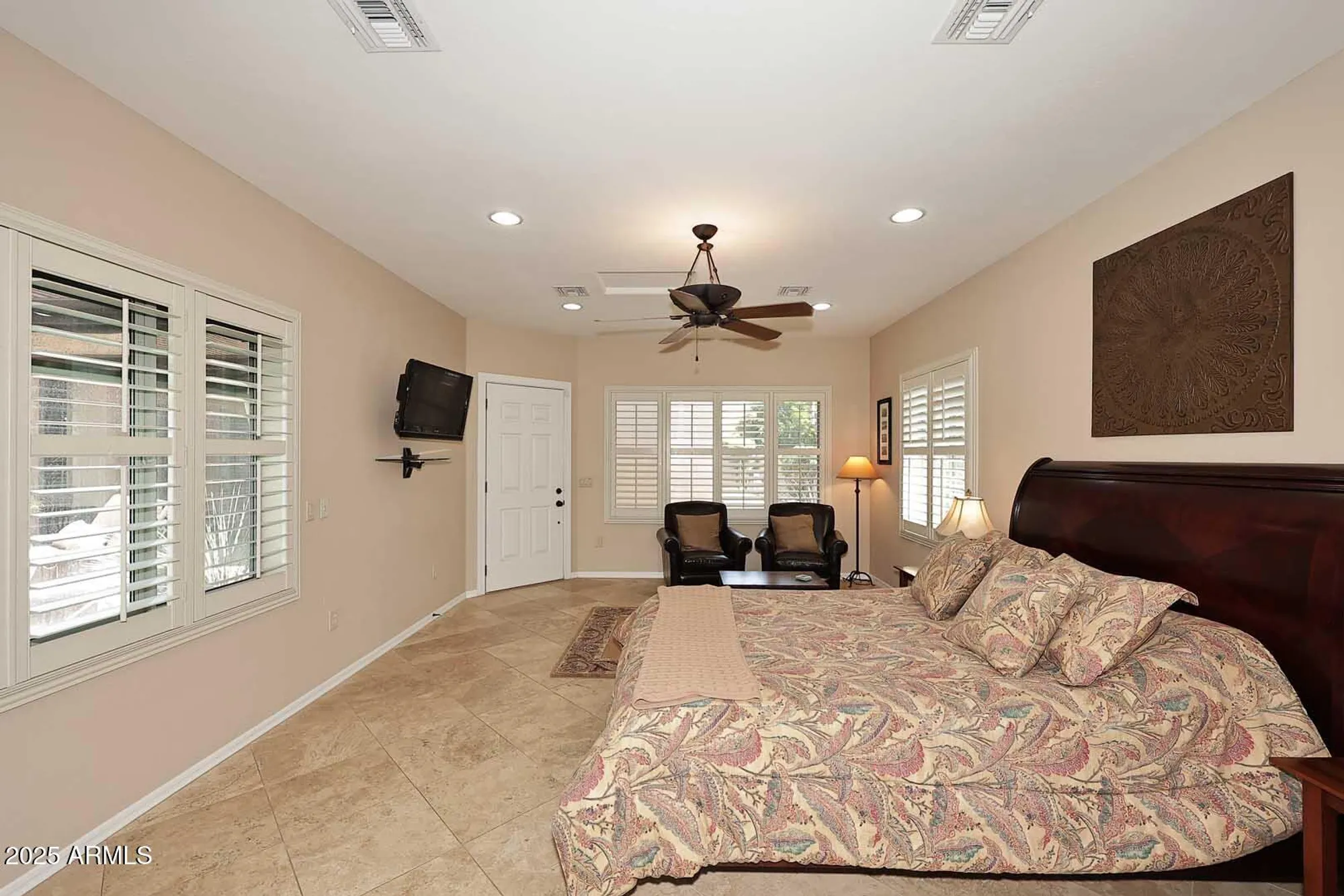 Property Slideshow image 8 of 75 | 1303 w spirit dr, Anthem, AZ, 85086