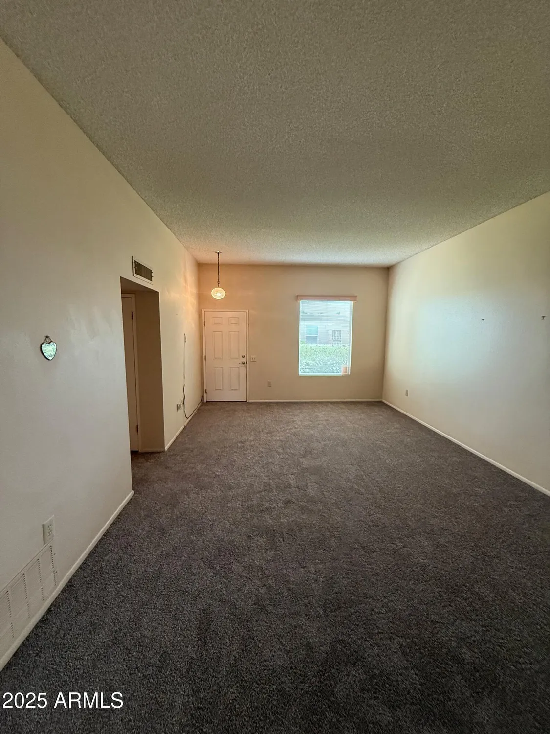 Property Slideshow image 4 of 15 | 14090 n newcastle dr, Sun City, AZ, 85351