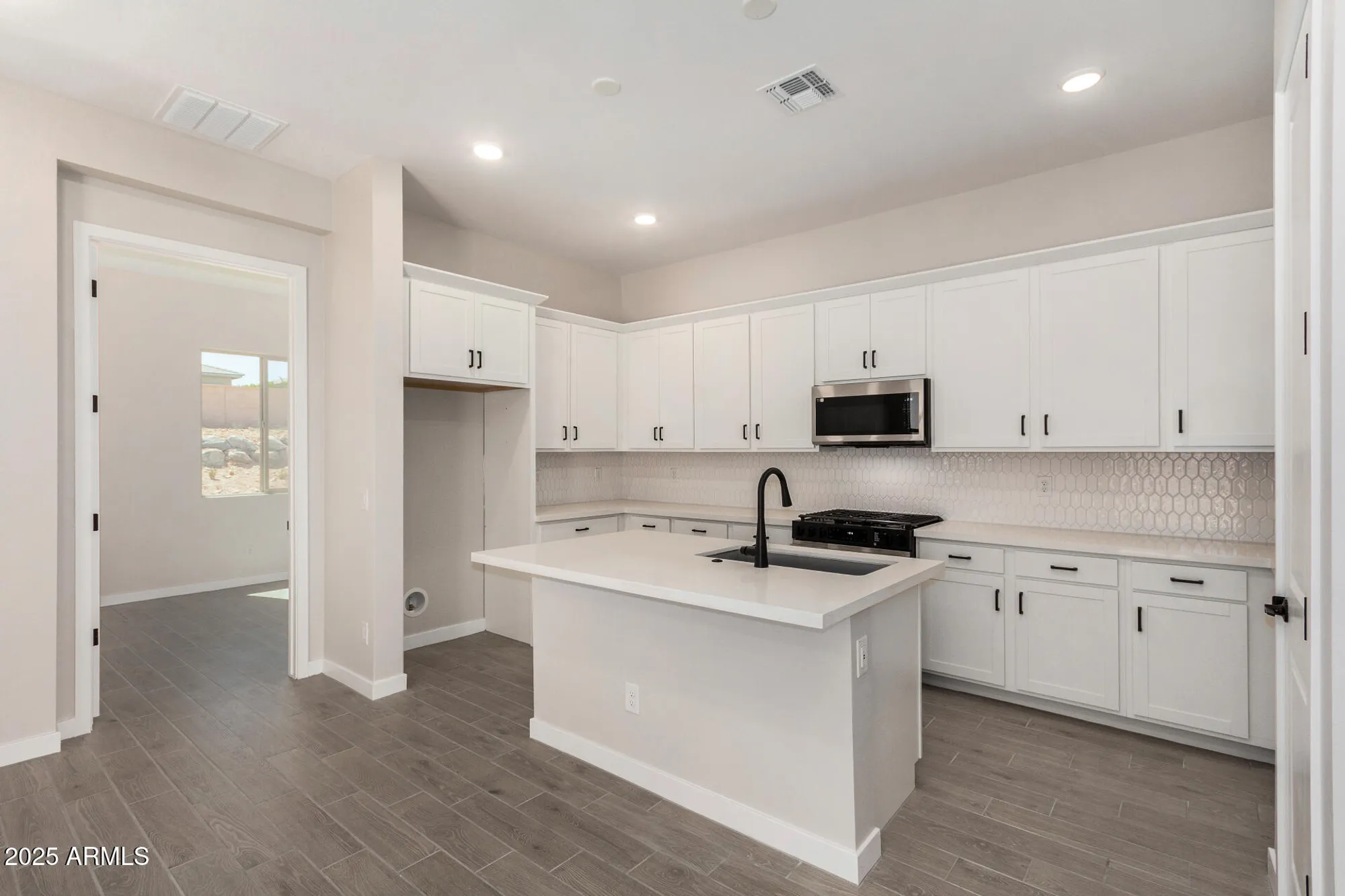 Property Slideshow image 11 of 32 | 5678 n 205th ln, Buckeye, AZ, 85396