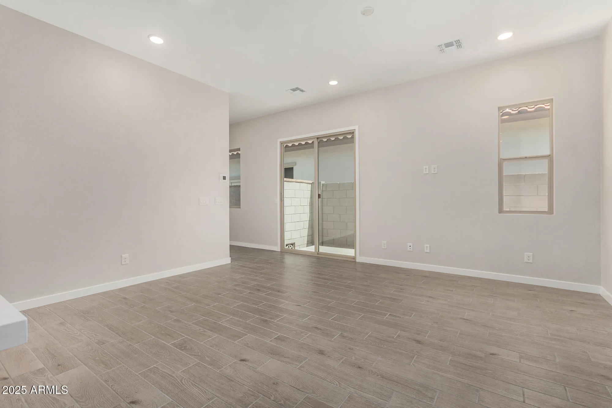 Property Slideshow image 8 of 32 | 5678 n 205th ln, Buckeye, AZ, 85396