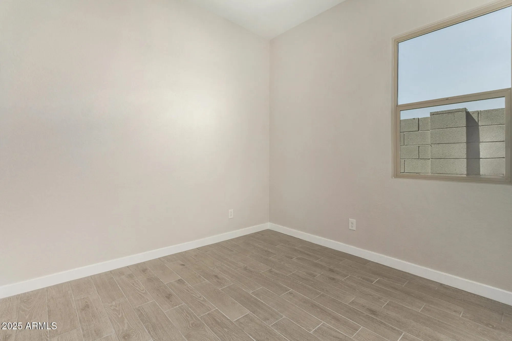 Property Slideshow image 21 of 32 | 5678 n 205th ln, Buckeye, AZ, 85396