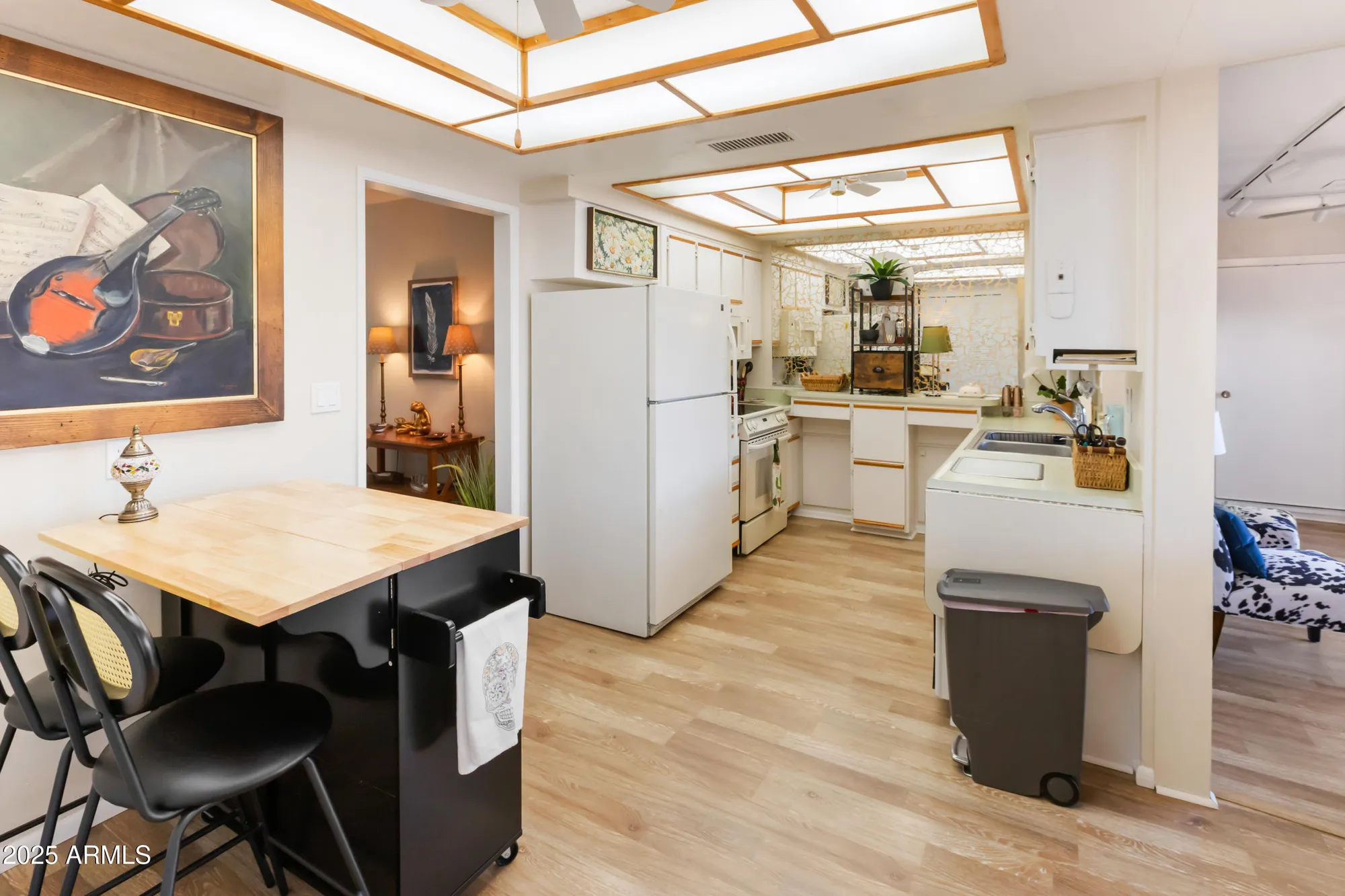 Property Slideshow image 10 of 37 | 13807 n garden court dr, Sun City, AZ, 85351