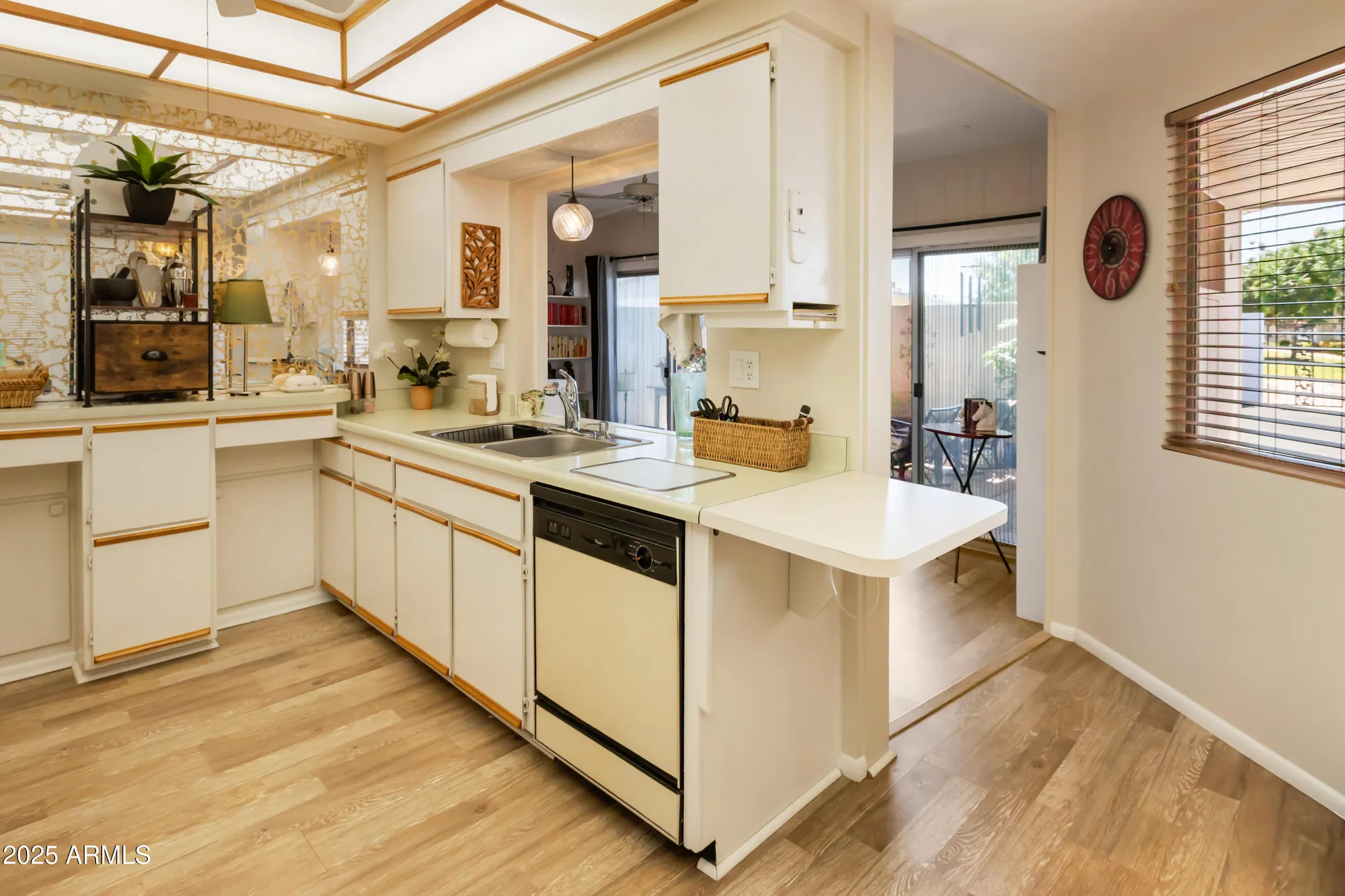 Property Slideshow image 13 of 37 | 13807 n garden court dr, Sun City, AZ, 85351