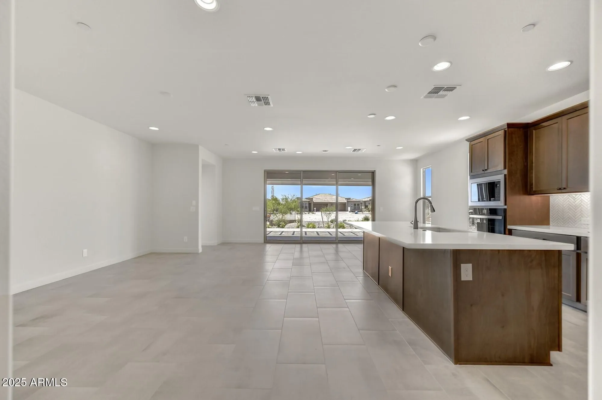 Property Slideshow image 7 of 52 | 18217 e spring valley ct, Rio Verde, AZ, 85263