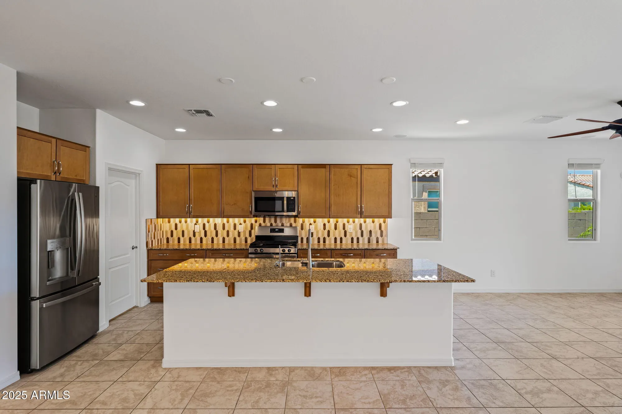 Property Slideshow image 5 of 50 | 18032 w muirwood dr, Goodyear, AZ, 85338