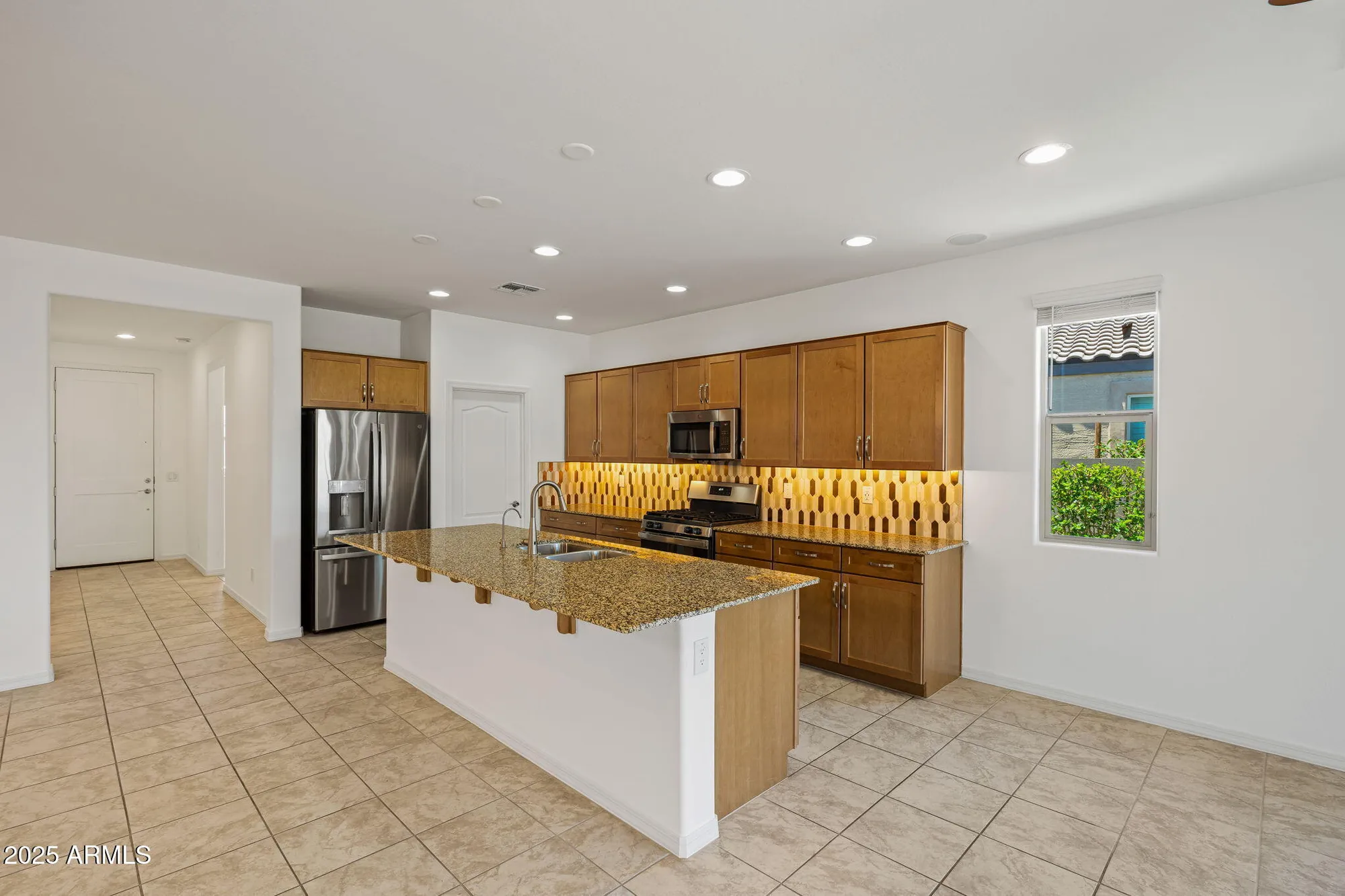 Property Slideshow image 4 of 50 | 18032 w muirwood dr, Goodyear, AZ, 85338