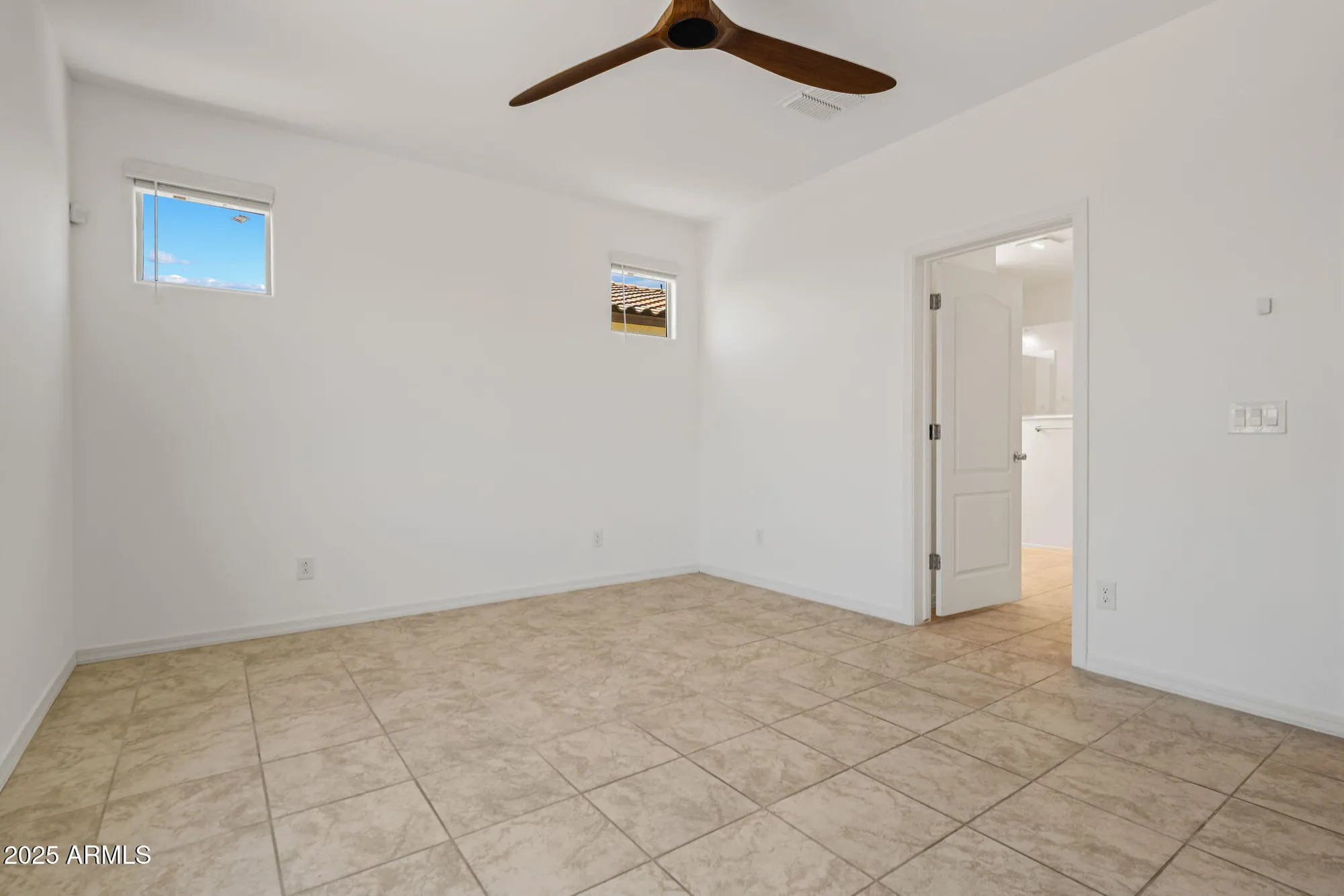 Property Slideshow image 17 of 50 | 18032 w muirwood dr, Goodyear, AZ, 85338