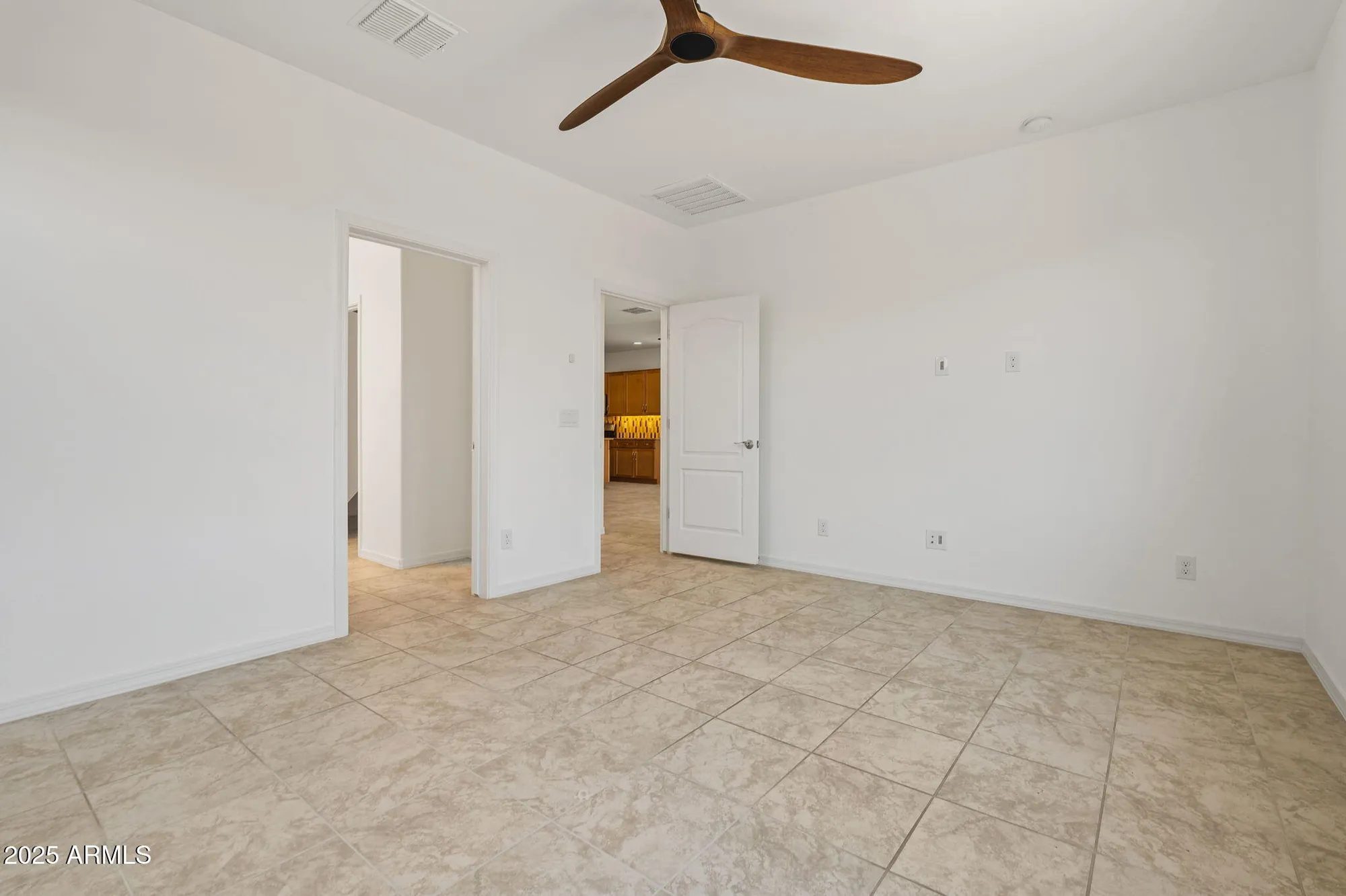 Property Slideshow image 18 of 50 | 18032 w muirwood dr, Goodyear, AZ, 85338