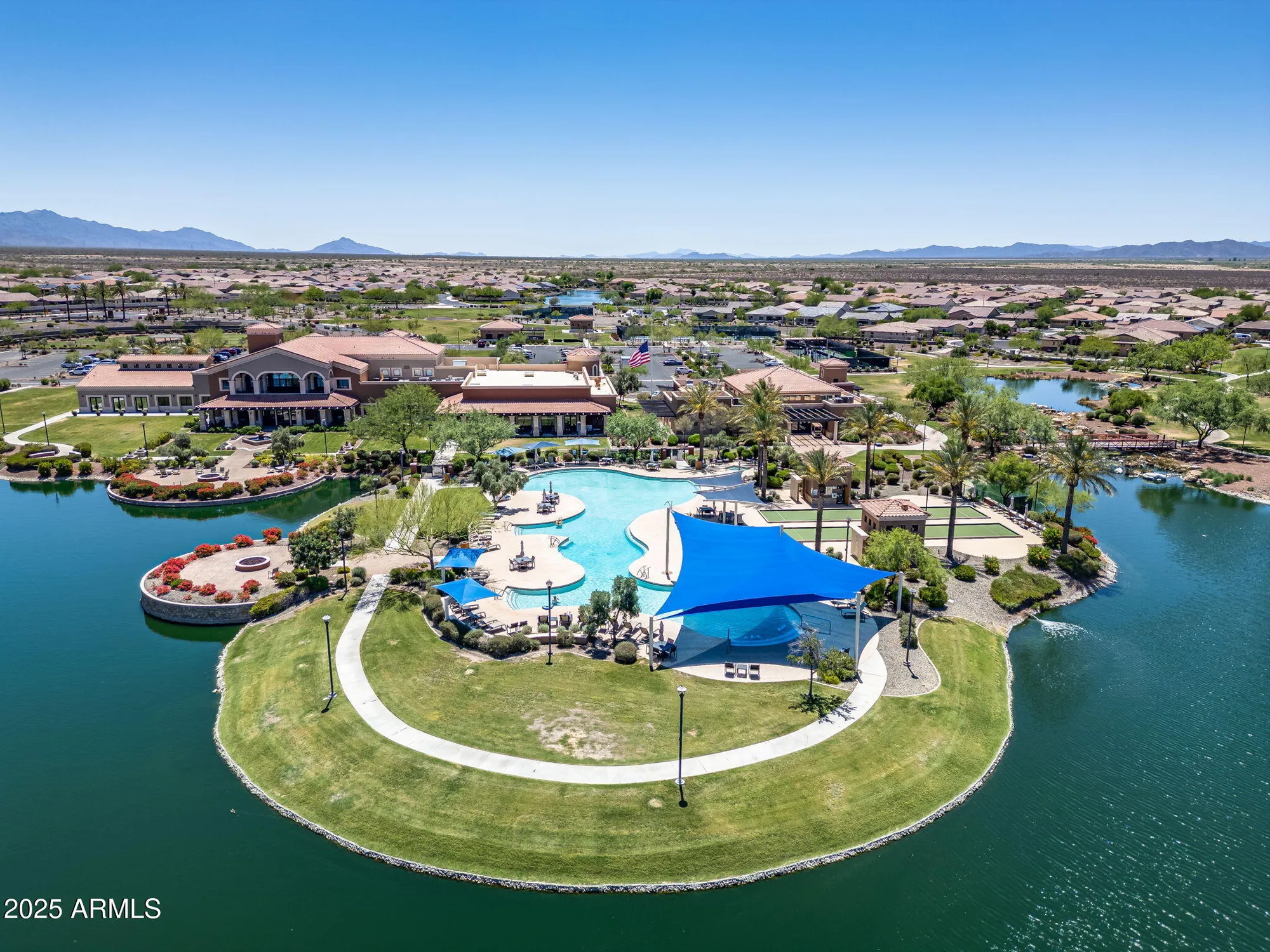 Property Slideshow image 38 of 50 | 18032 w muirwood dr, Goodyear, AZ, 85338