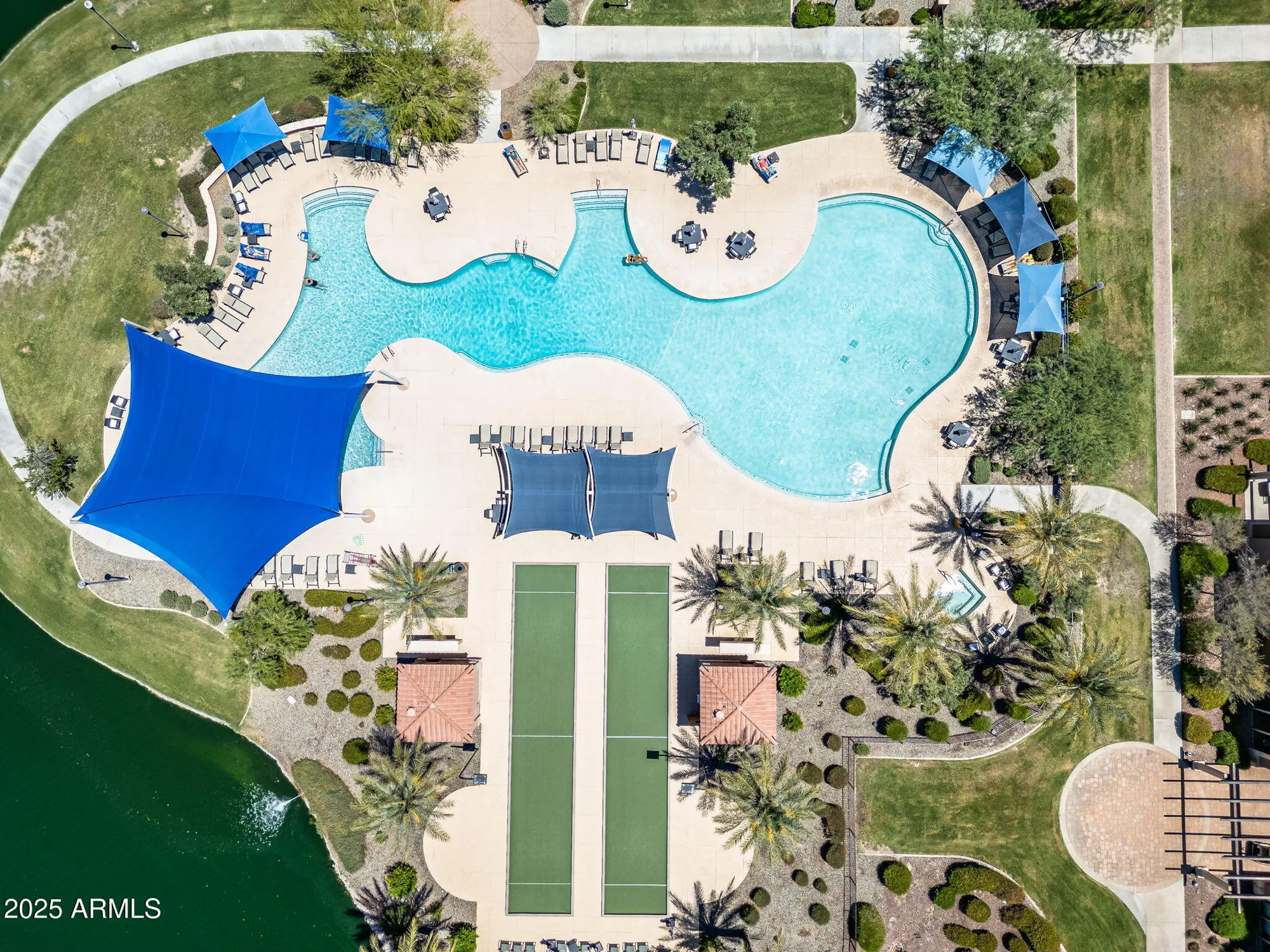 Property Slideshow image 43 of 50 | 18032 w muirwood dr, Goodyear, AZ, 85338