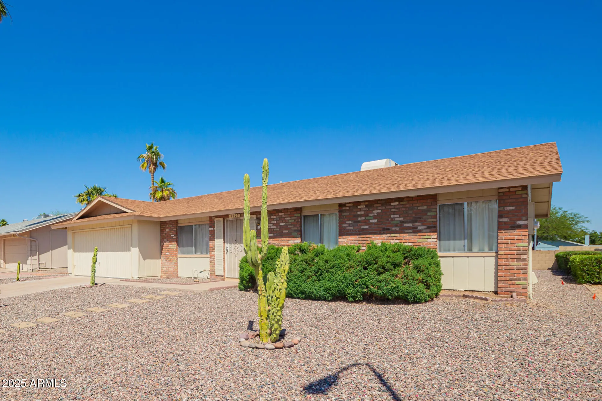 Property Slideshow image 5 of 29 | 11627 s iroquois dr, Phoenix, AZ, 85044