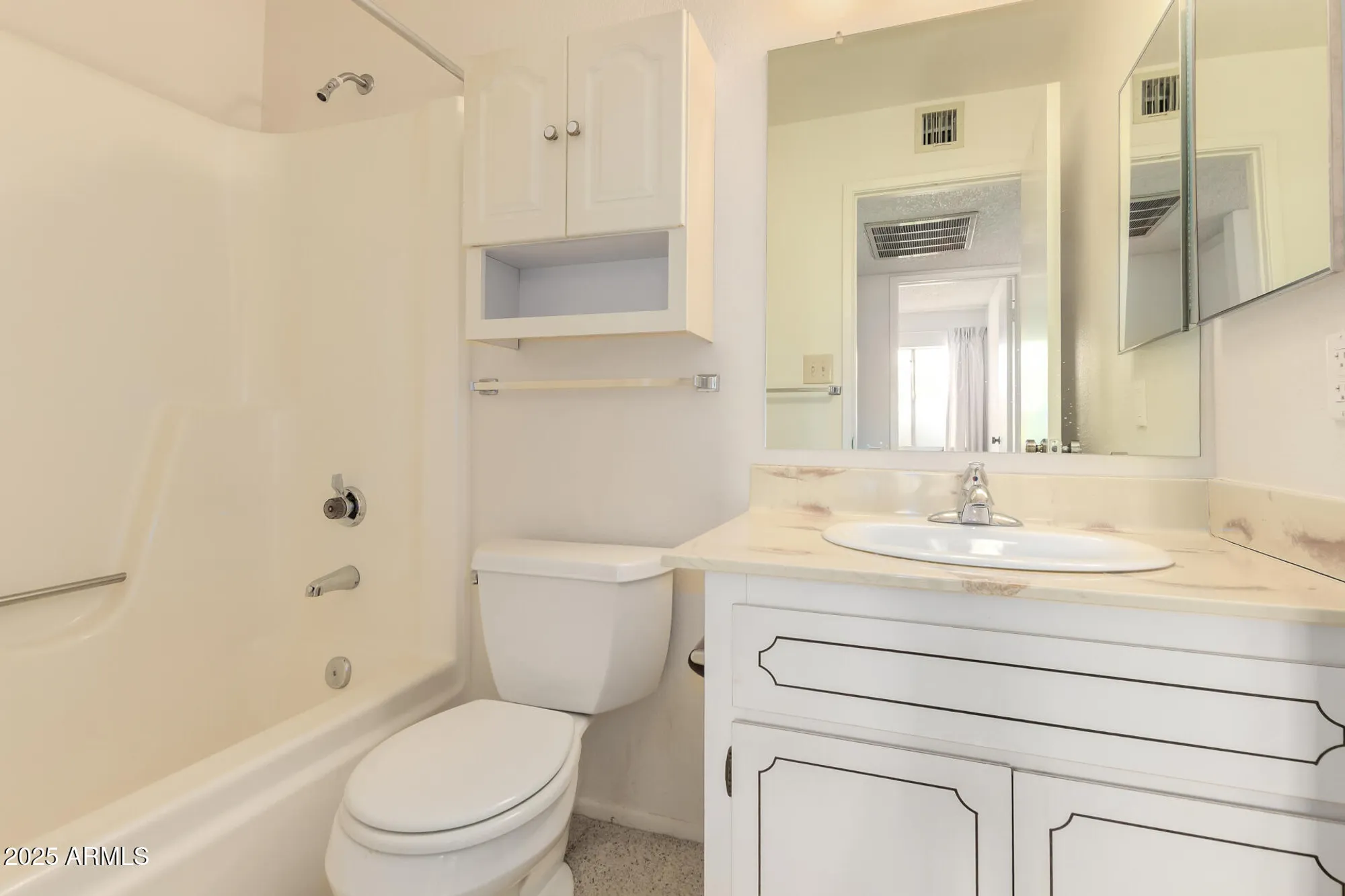 Property Slideshow image 25 of 29 | 11627 s iroquois dr, Phoenix, AZ, 85044