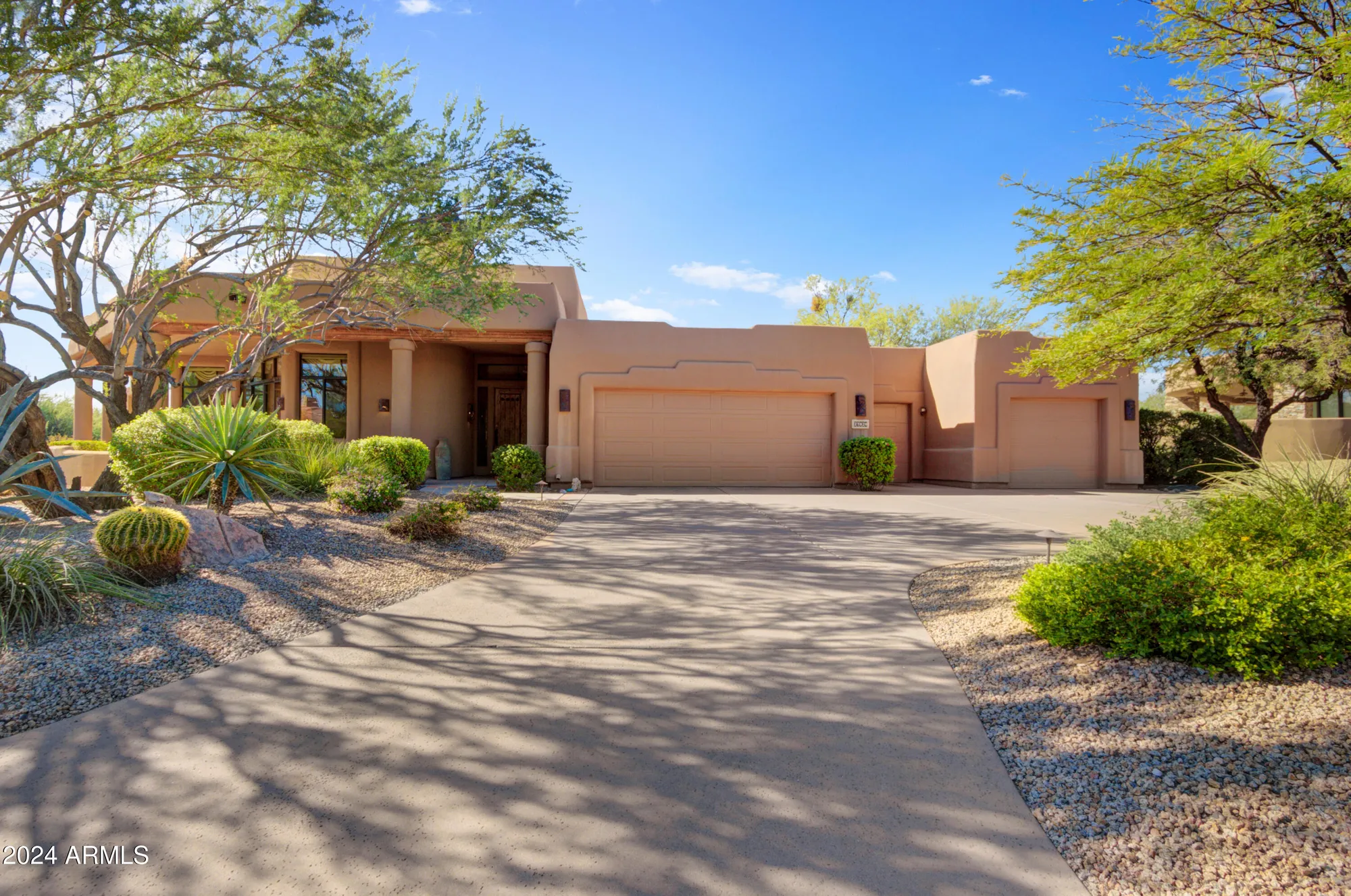 Property Slideshow image 3 of 32 | 27820 n lucero dr, Rio Verde, AZ, 85263