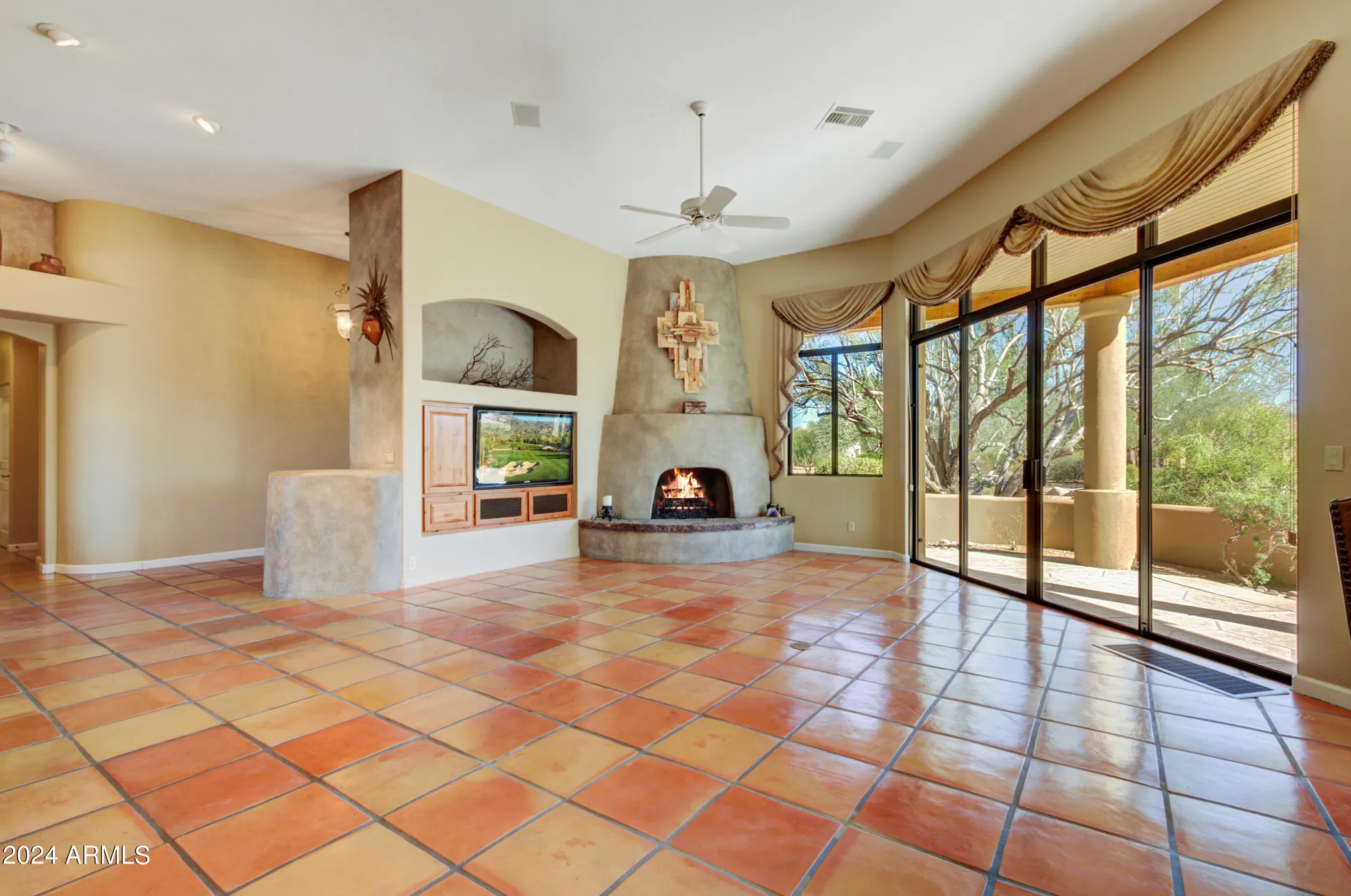 Property Slideshow image 6 of 32 | 27820 n lucero dr, Rio Verde, AZ, 85263
