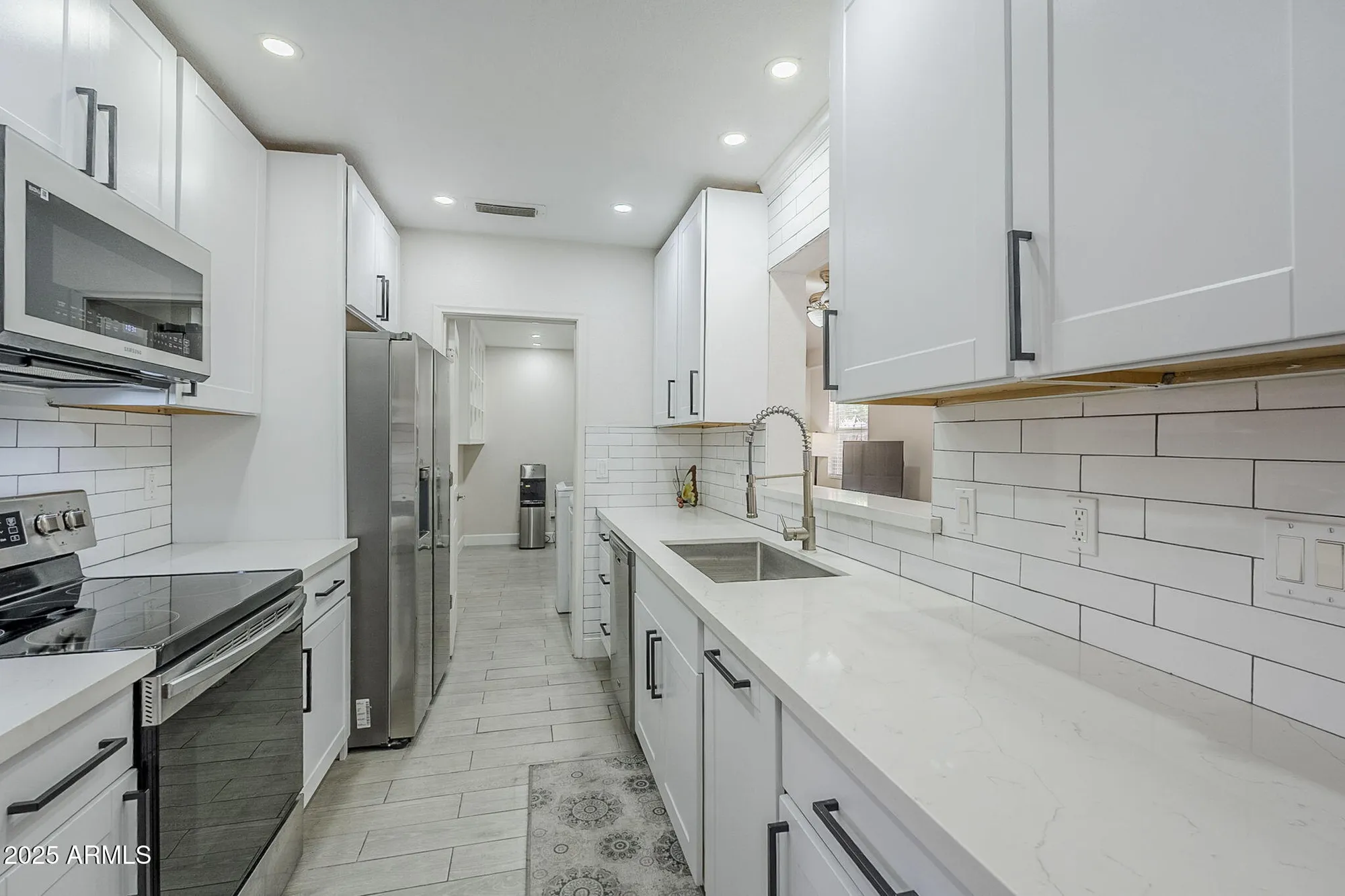 Property Slideshow image 8 of 28 | 1519 e indian wells dr, Chandler, AZ, 85249