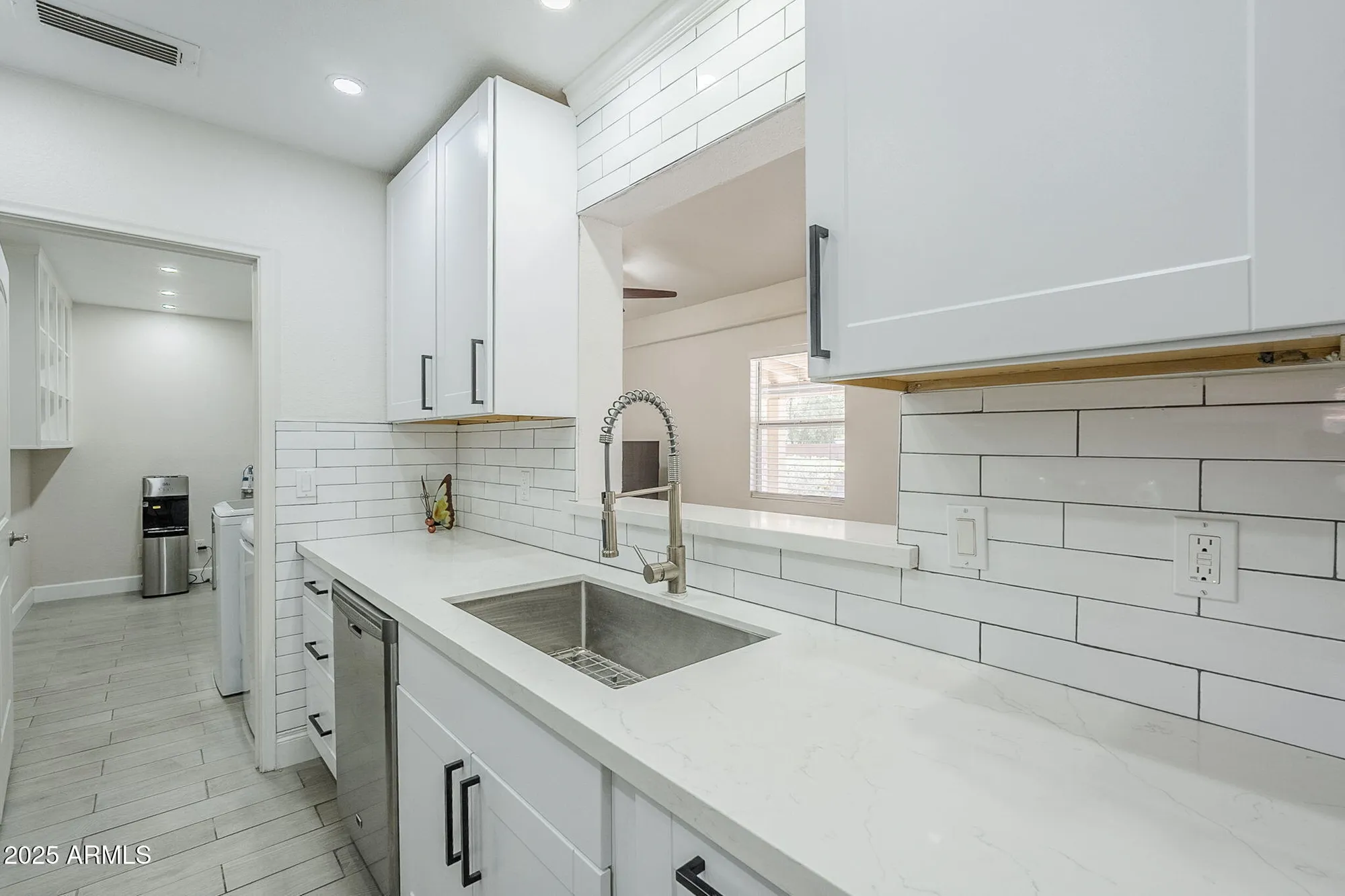 Property Slideshow image 10 of 28 | 1519 e indian wells dr, Chandler, AZ, 85249