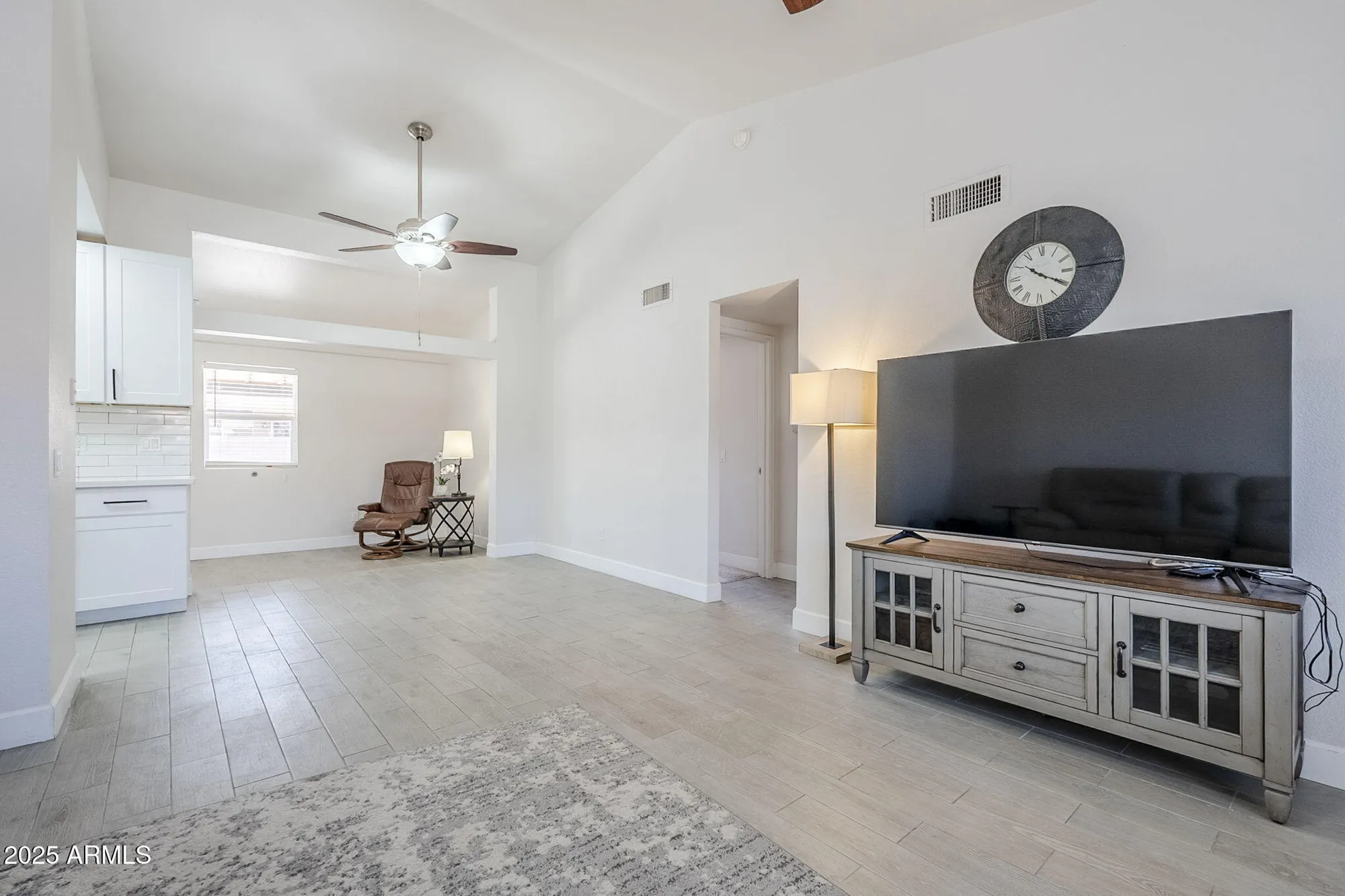 Property Slideshow image 4 of 28 | 1519 e indian wells dr, Chandler, AZ, 85249