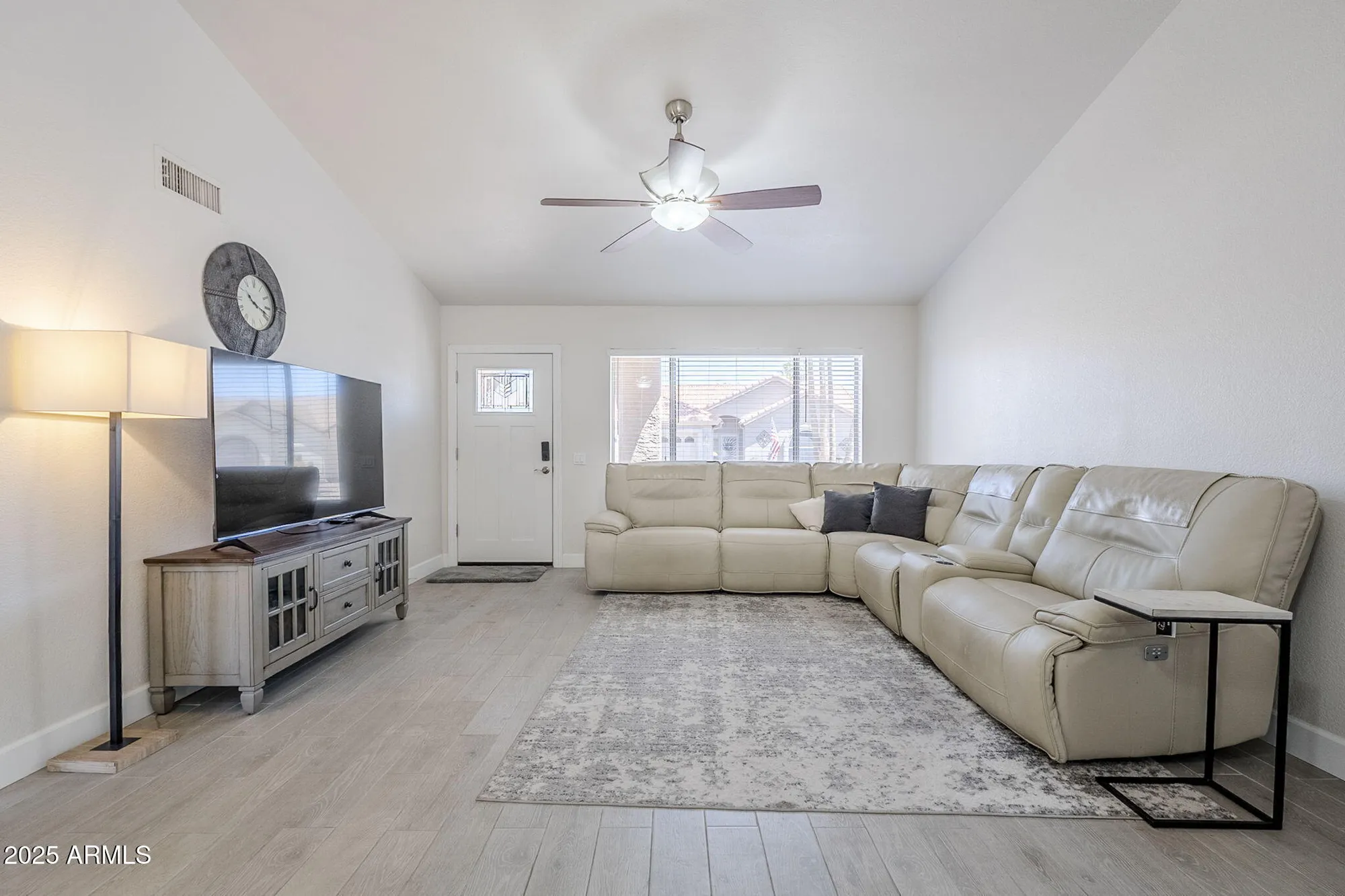 Property Slideshow image 3 of 28 | 1519 e indian wells dr, Chandler, AZ, 85249