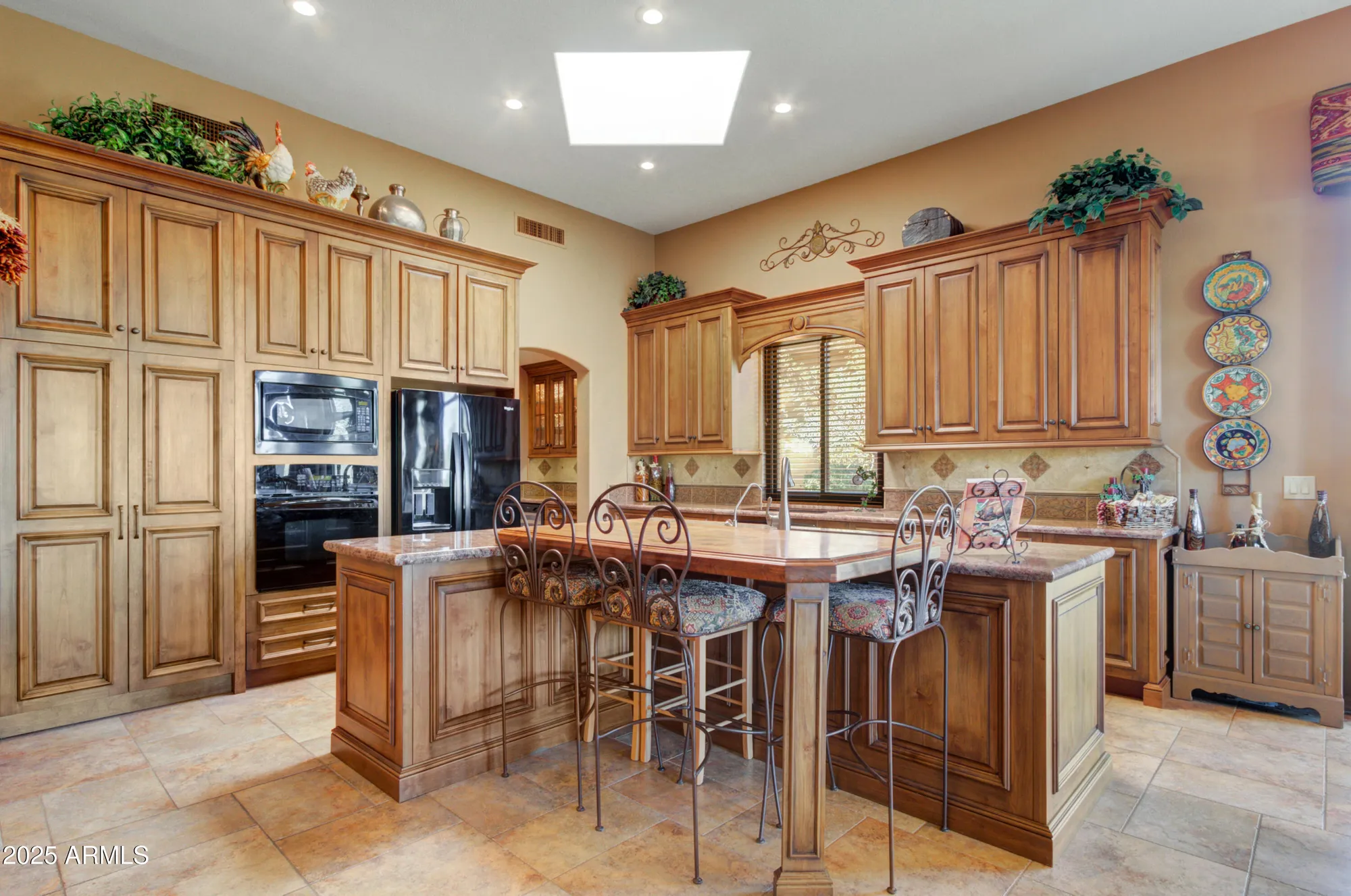 Property Slideshow image 3 of 19 | 18626 e amarado cir, Rio Verde, AZ, 85263