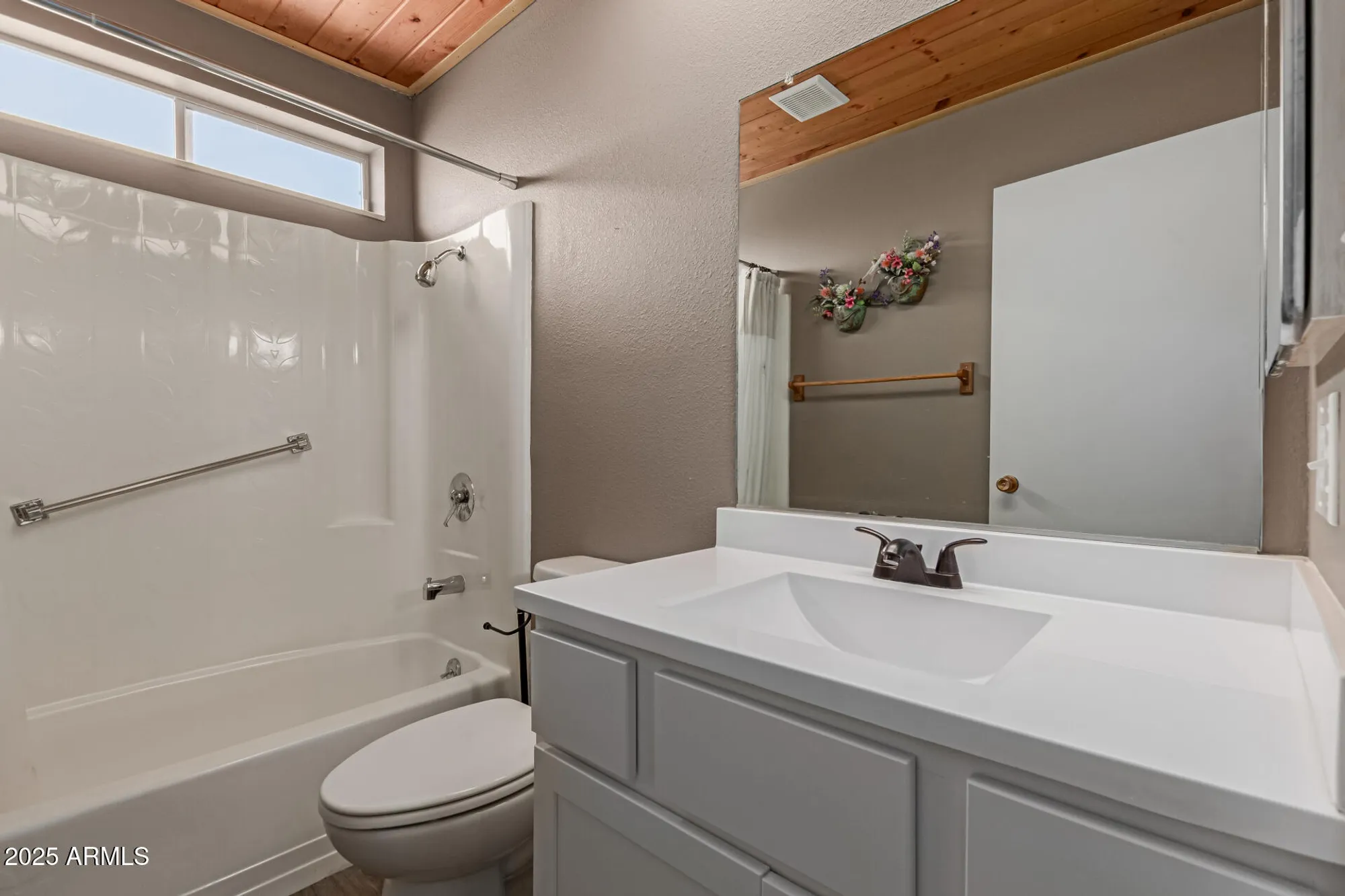 Property Slideshow image 15 of 24 | 10001 w caron dr, Sun City, AZ, 85351