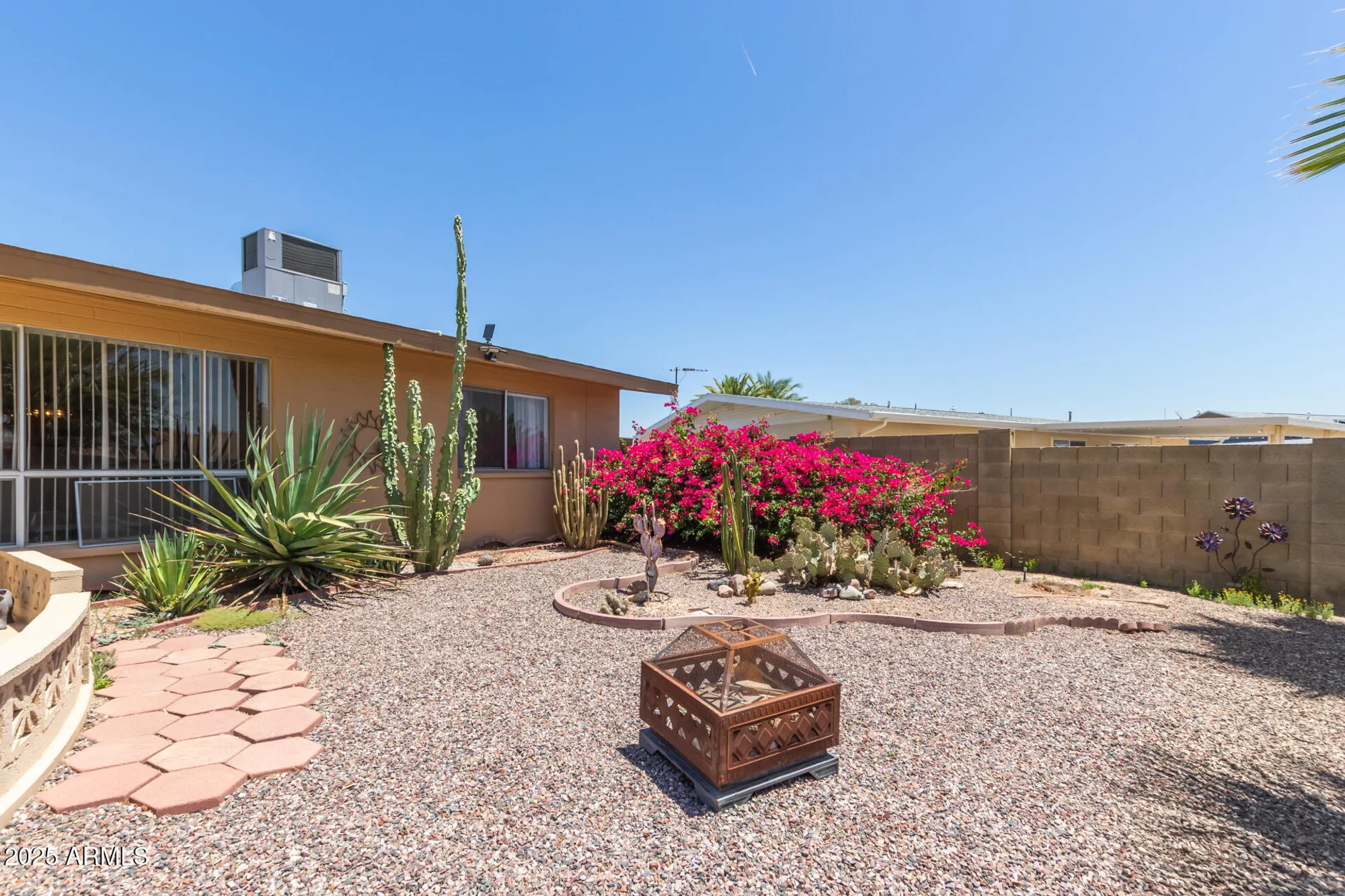 Property Slideshow image 24 of 24 | 10001 w caron dr, Sun City, AZ, 85351