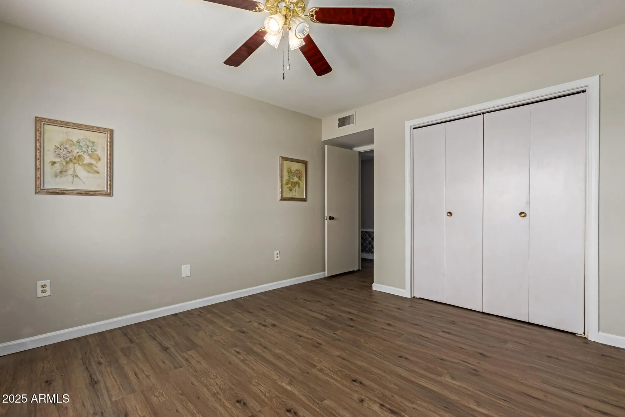 Property Slideshow image 12 of 24 | 10001 w caron dr, Sun City, AZ, 85351