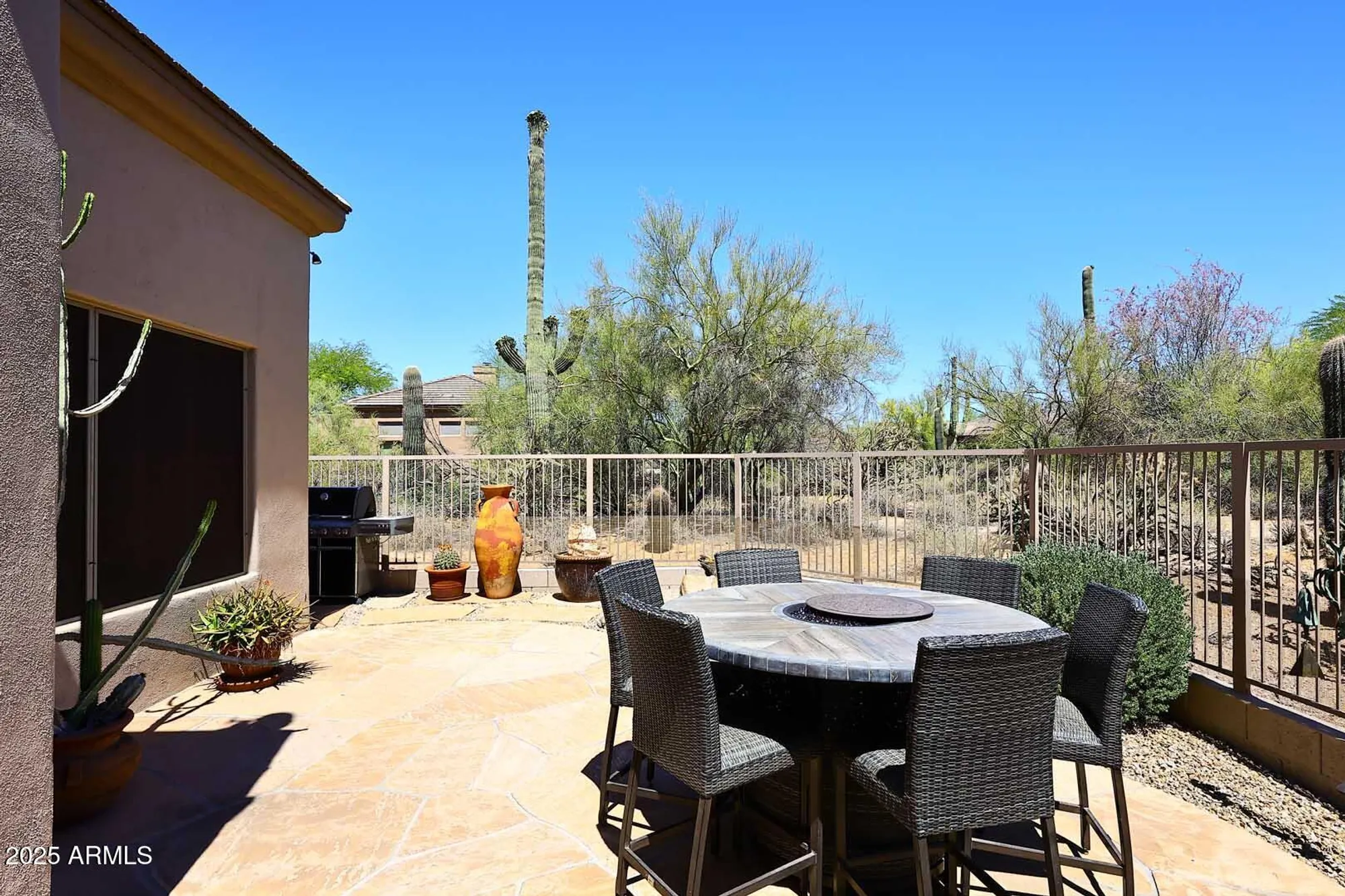 Property Slideshow image 35 of 44 | 6966 e bramble berry ln, Scottsdale, AZ, 85266