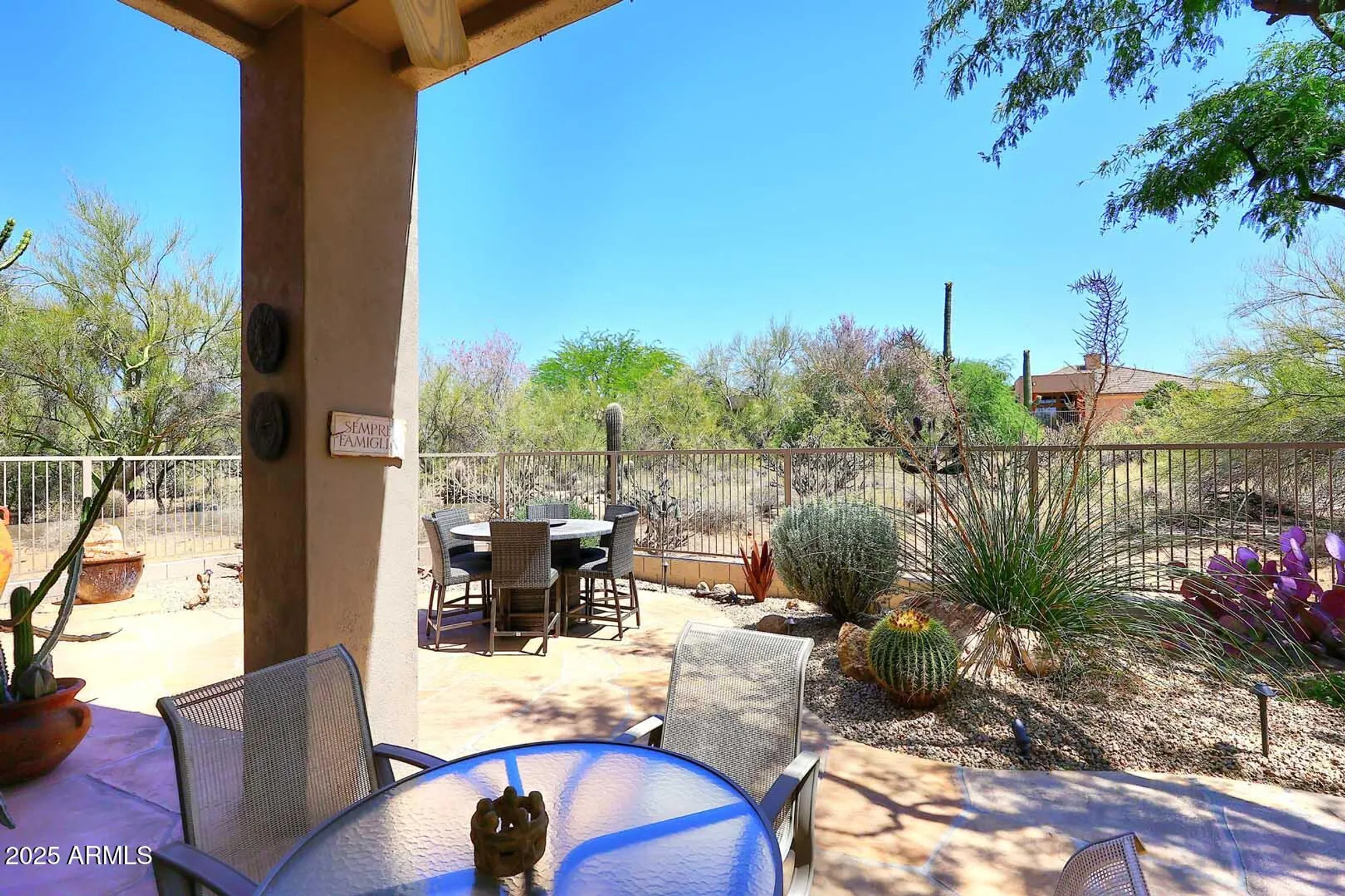 Property Slideshow image 32 of 44 | 6966 e bramble berry ln, Scottsdale, AZ, 85266