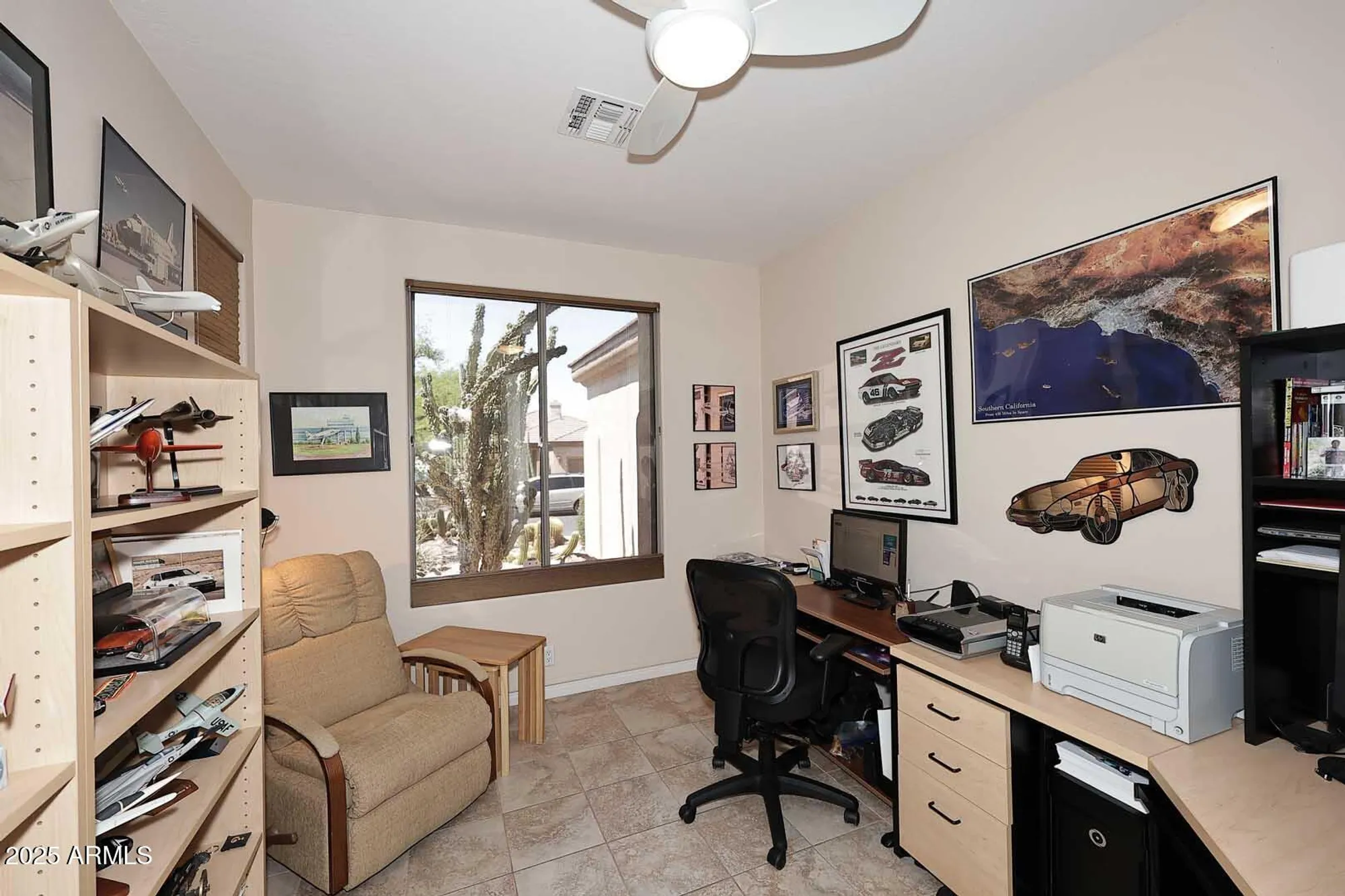 Property Slideshow image 10 of 44 | 6966 e bramble berry ln, Scottsdale, AZ, 85266