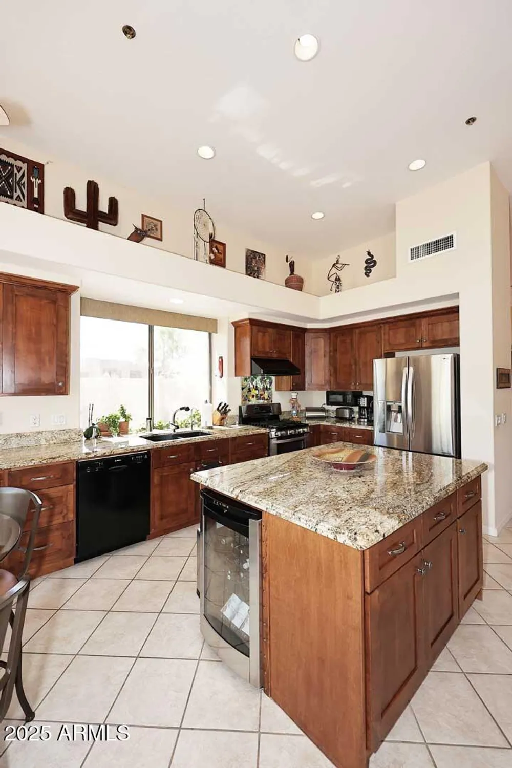 Property Slideshow image 12 of 44 | 6966 e bramble berry ln, Scottsdale, AZ, 85266