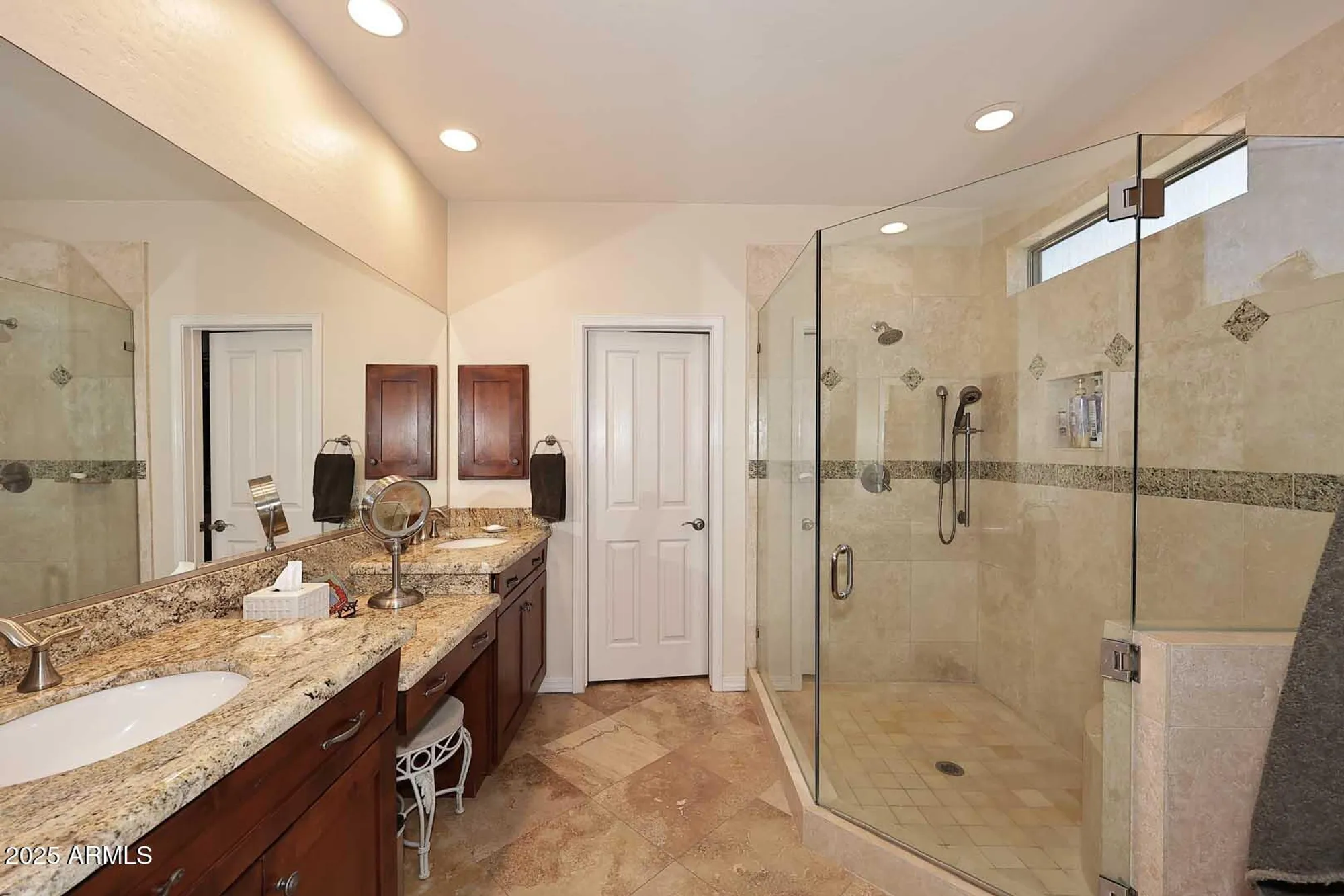 Property Slideshow image 23 of 44 | 6966 e bramble berry ln, Scottsdale, AZ, 85266