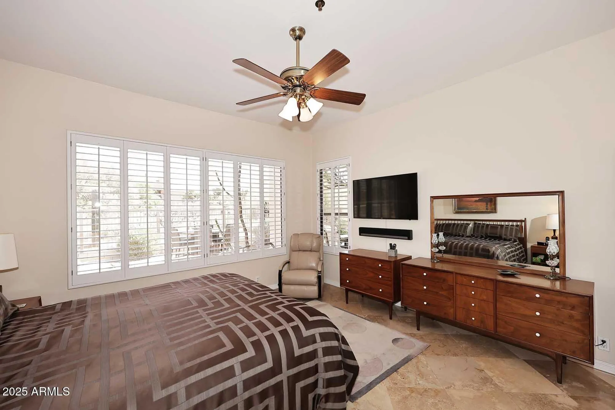 Property Slideshow image 20 of 44 | 6966 e bramble berry ln, Scottsdale, AZ, 85266