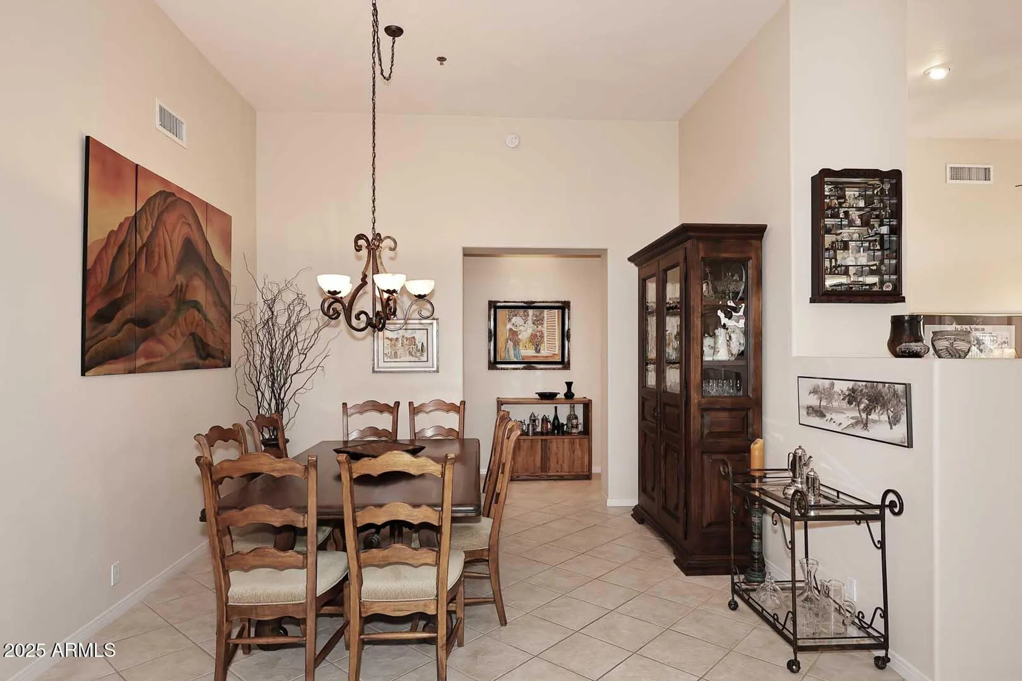 Property Slideshow image 9 of 44 | 6966 e bramble berry ln, Scottsdale, AZ, 85266