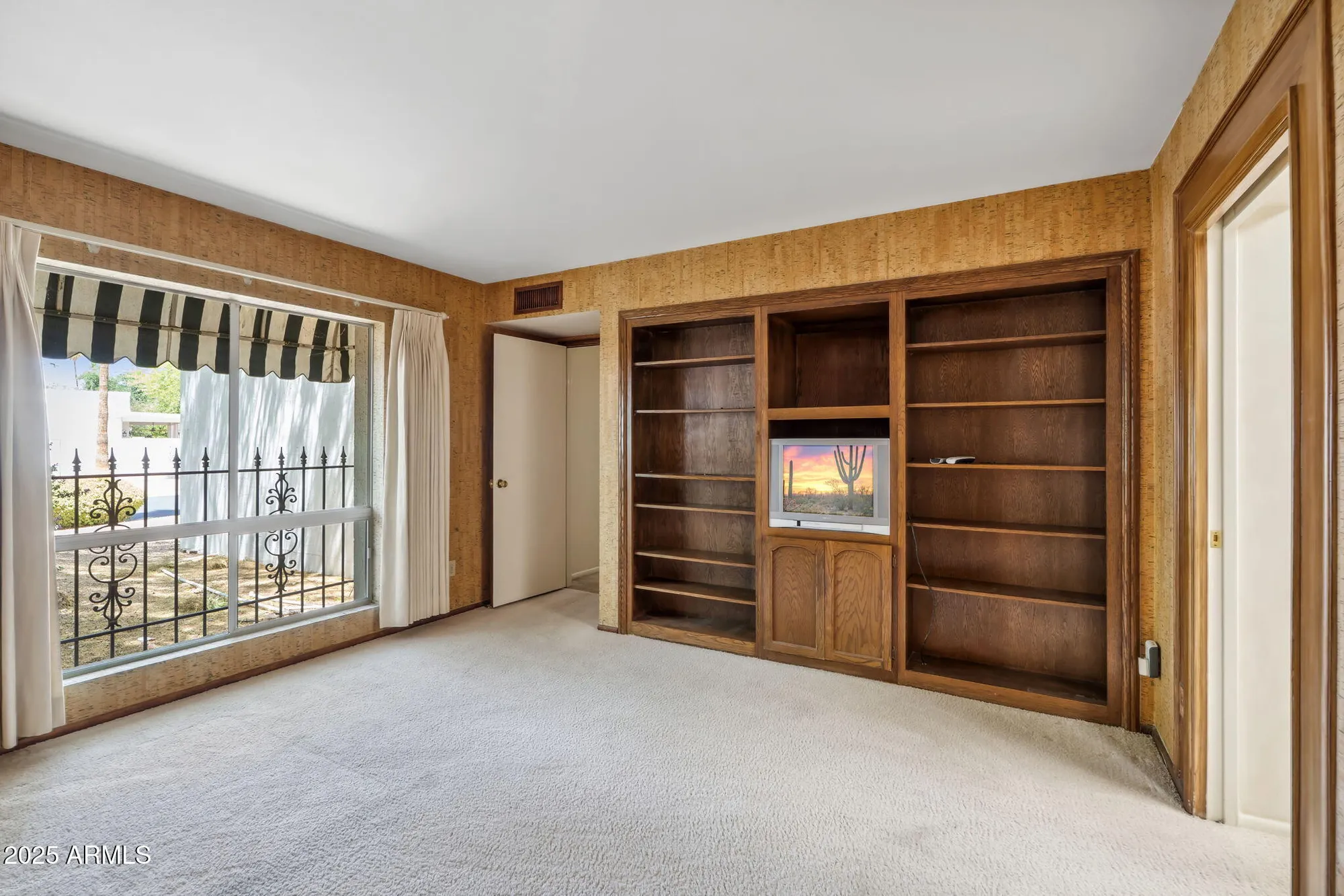 Property Slideshow image 38 of 57 | 113 e boca raton rd, Phoenix, AZ, 85022