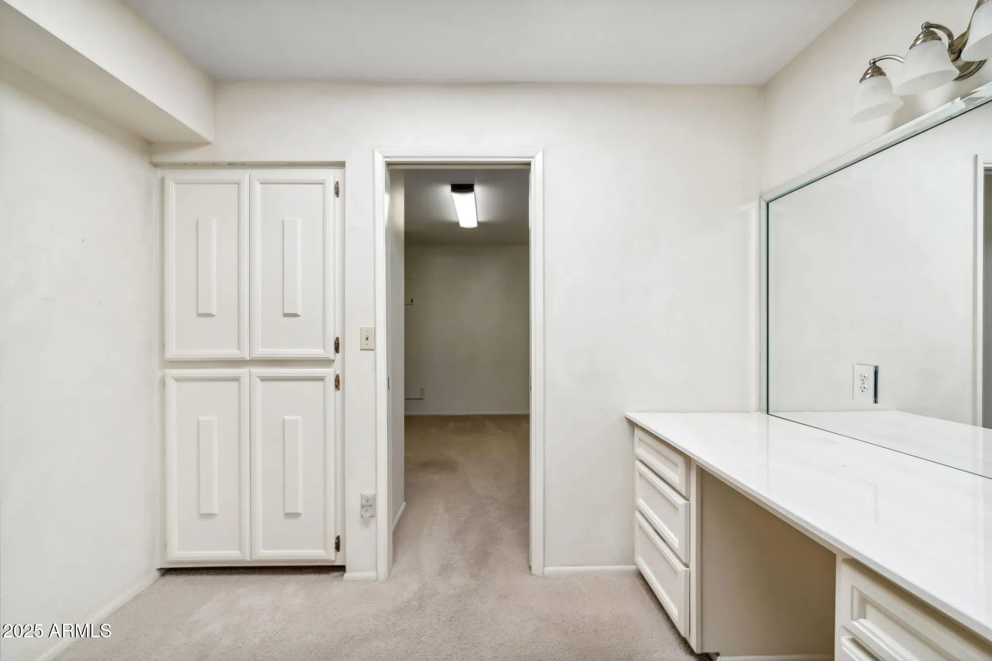 Property Slideshow image 36 of 57 | 113 e boca raton rd, Phoenix, AZ, 85022