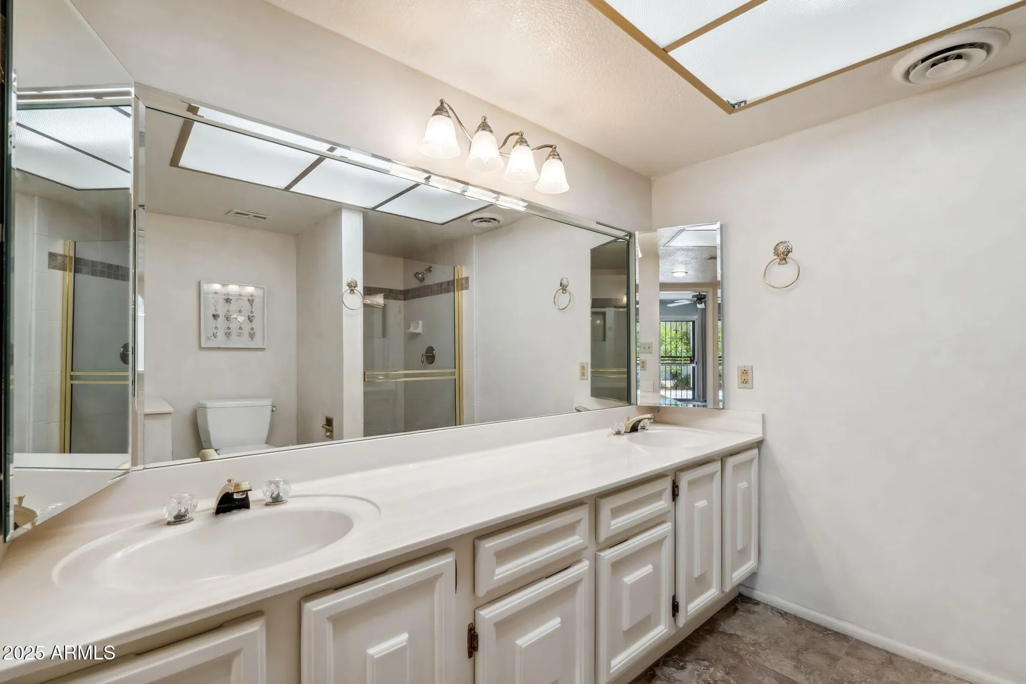 Property Slideshow image 34 of 57 | 113 e boca raton rd, Phoenix, AZ, 85022
