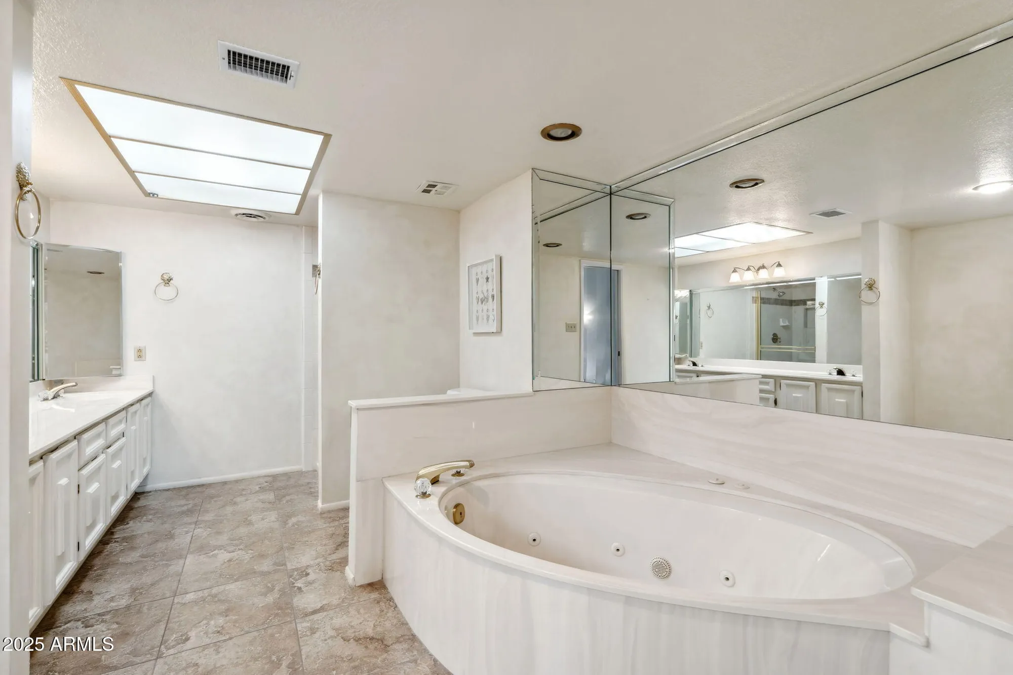 Property Slideshow image 32 of 57 | 113 e boca raton rd, Phoenix, AZ, 85022