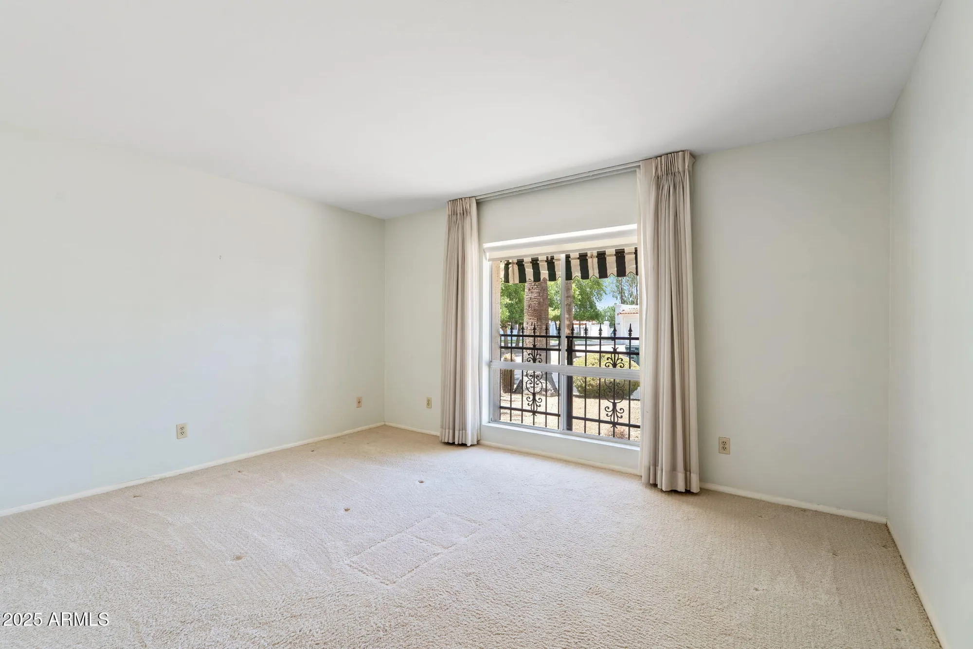 Property Slideshow image 42 of 57 | 113 e boca raton rd, Phoenix, AZ, 85022