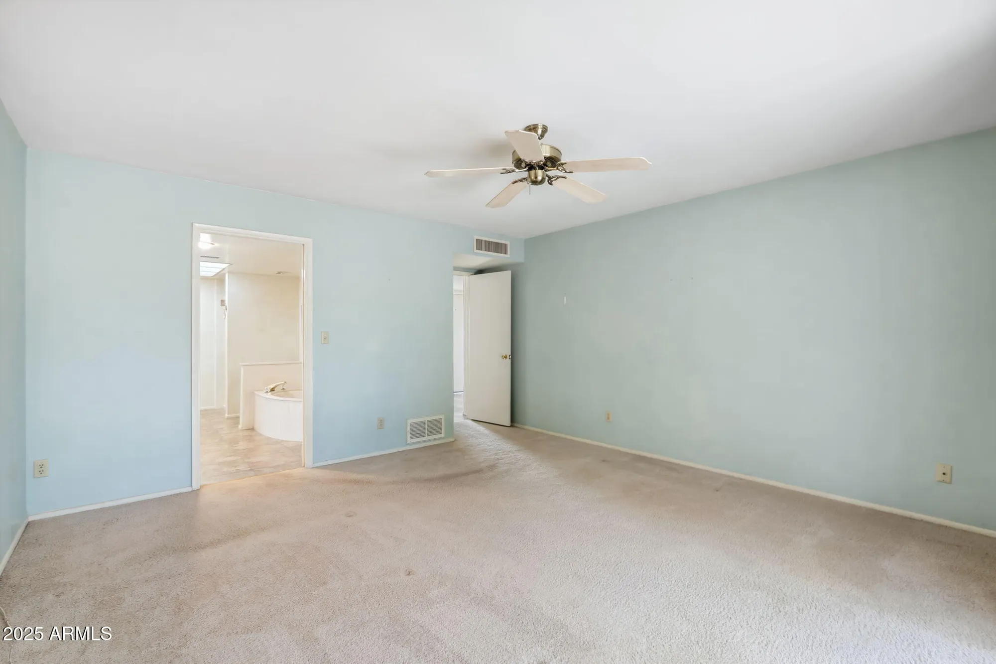 Property Slideshow image 31 of 57 | 113 e boca raton rd, Phoenix, AZ, 85022