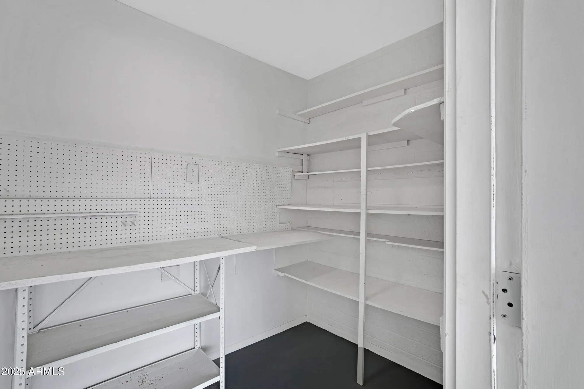 Property Slideshow image 16 of 38 | 635 n 67th pl, Mesa, AZ, 85205