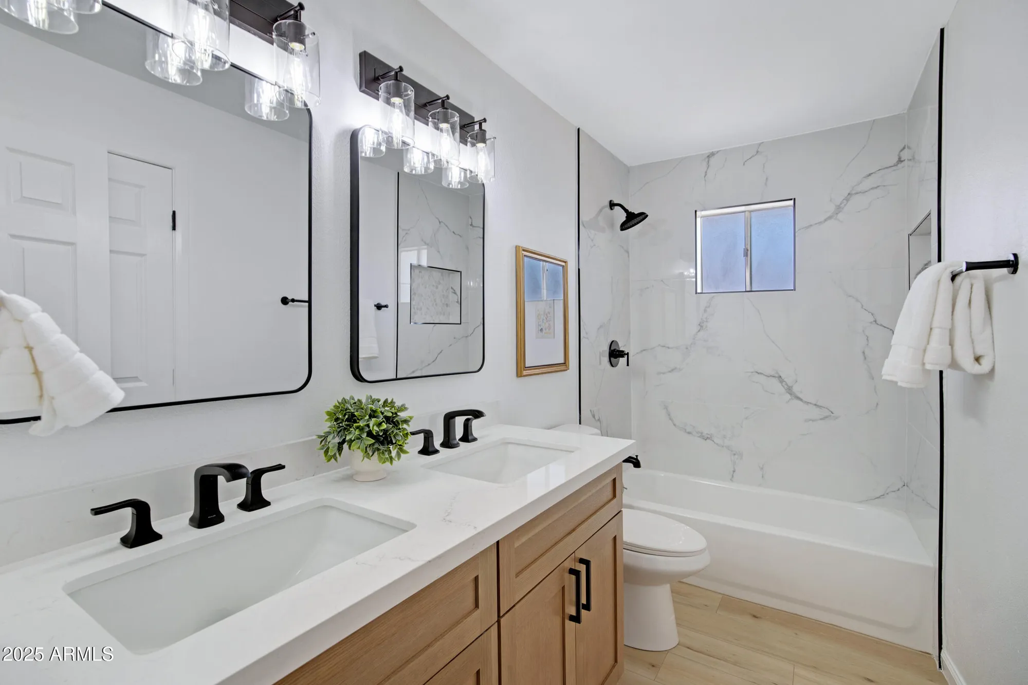 Property Slideshow image 23 of 38 | 635 n 67th pl, Mesa, AZ, 85205